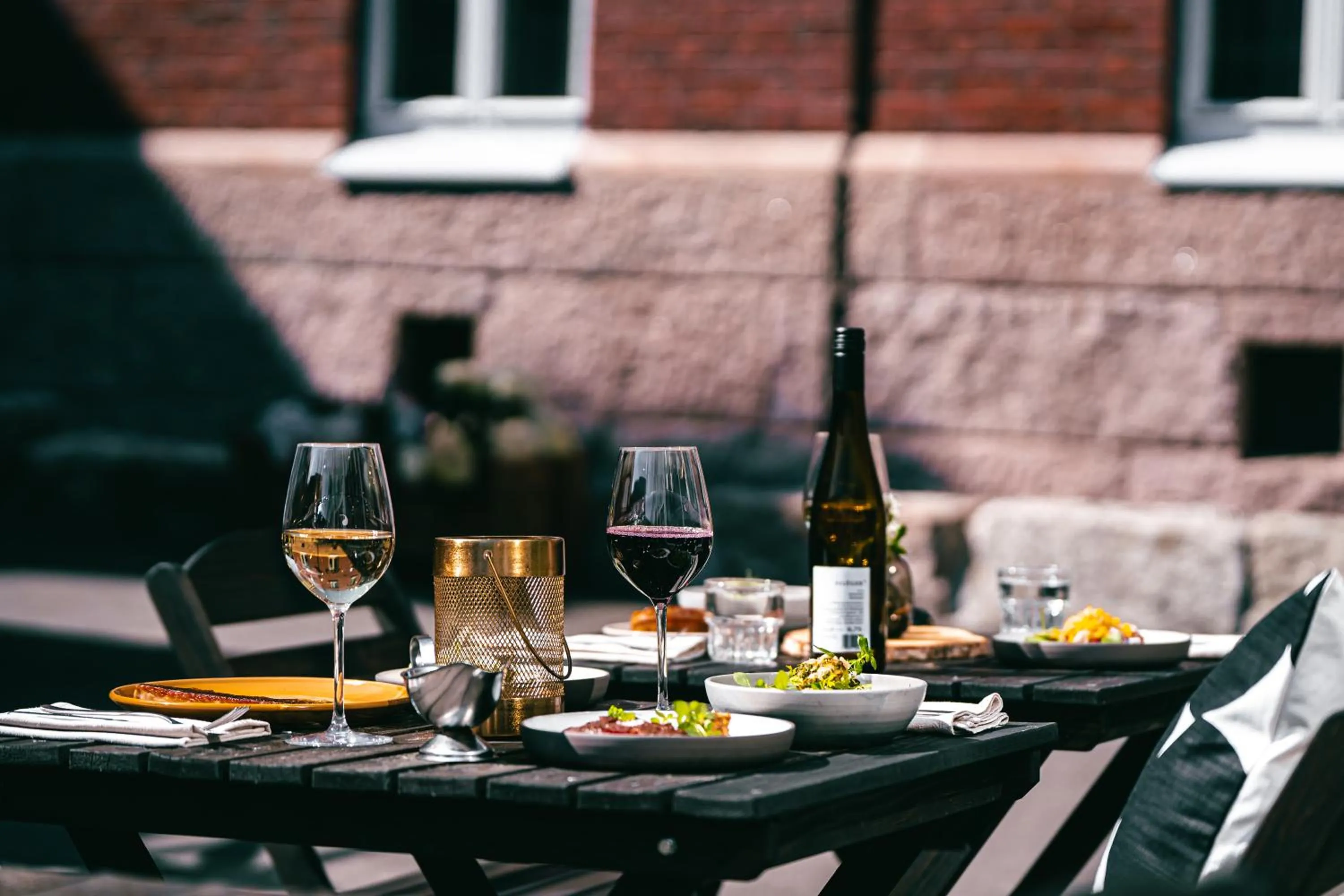 Restaurant/places to eat in Hotel Kakola