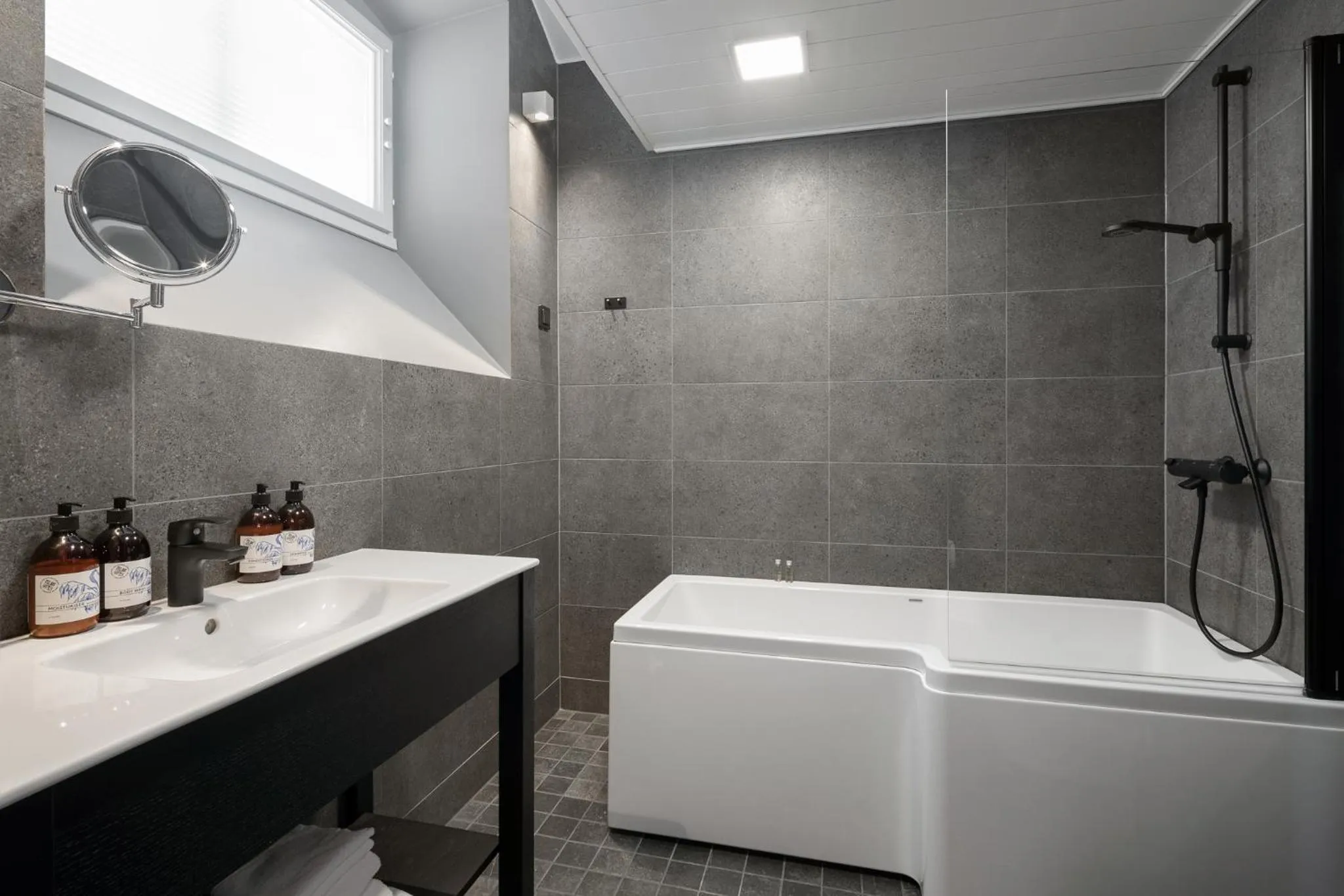 Bathroom in Hotel Kakola