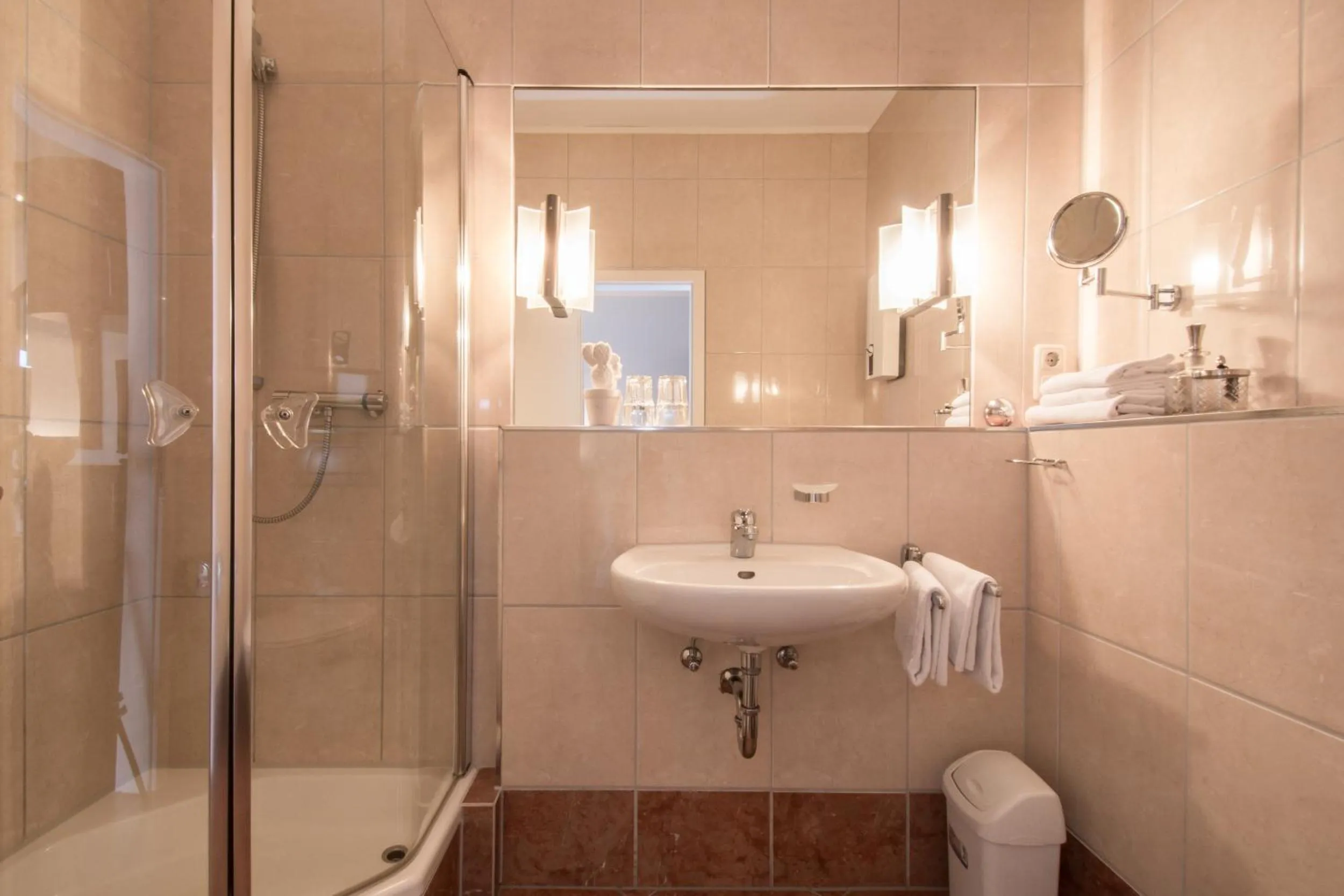 Shower in Hotel Friederike