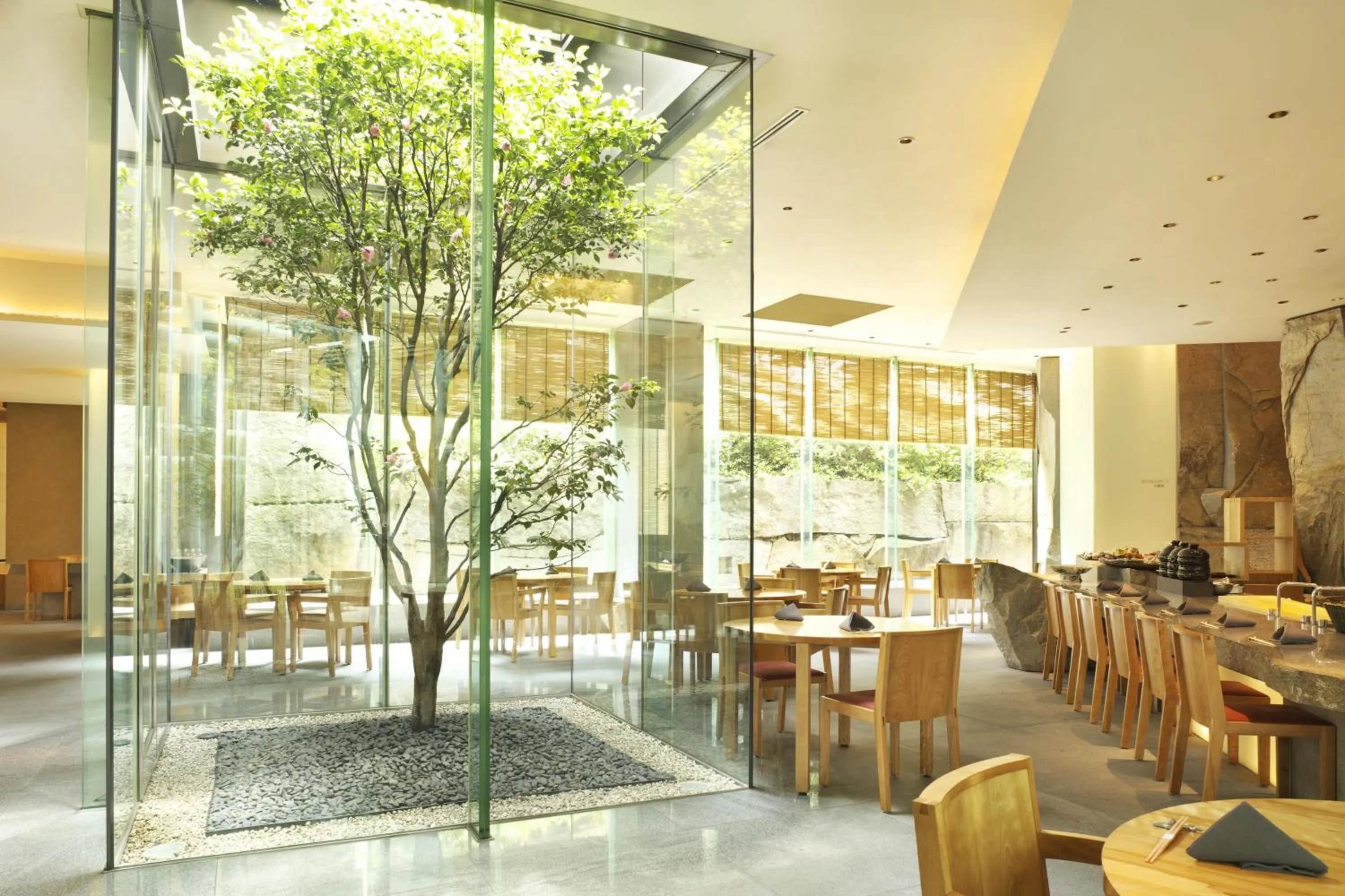 Restaurant/places to eat in Grand Hyatt Tokyo