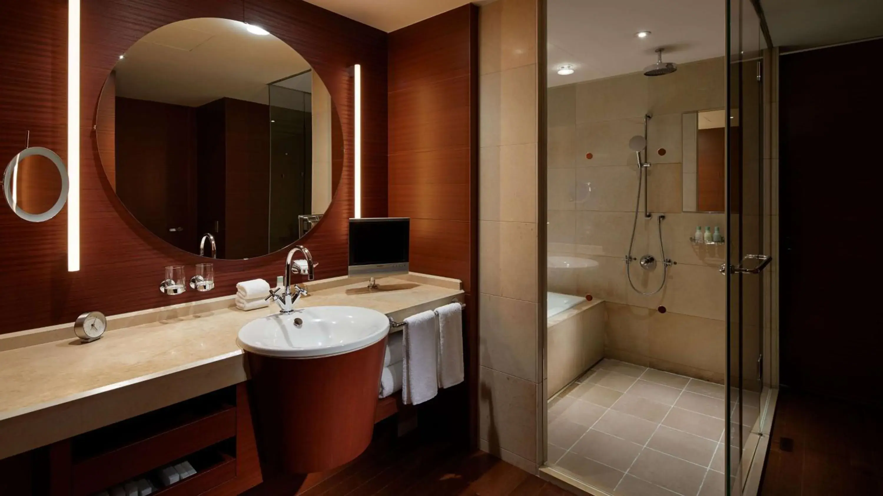 Grand Executive Suite with One King Bed in Grand Hyatt Tokyo Grand Executive Suite with One King Bed in Grand Hyatt Tokyo