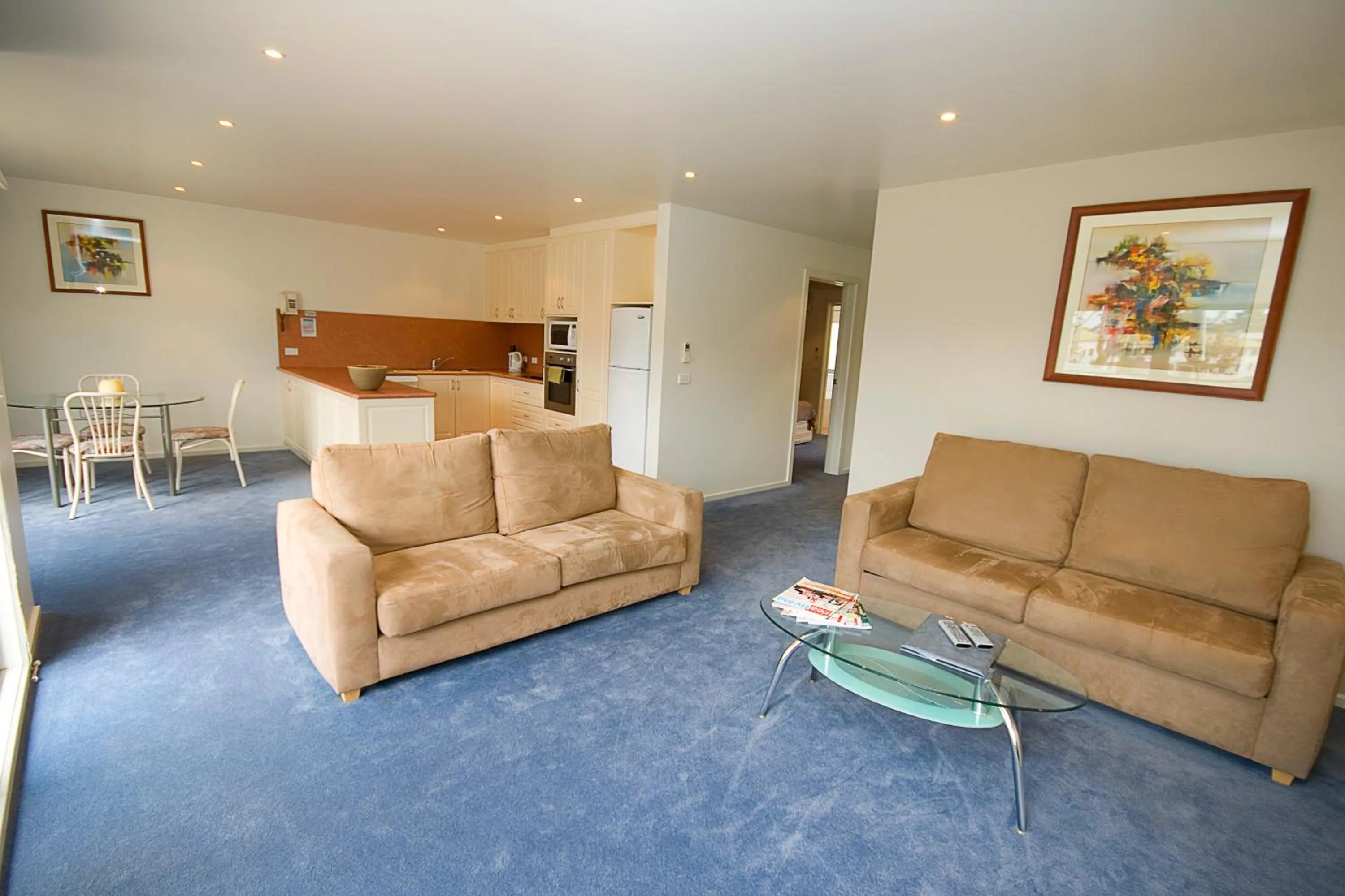 Living room in Anchorage Motel & Villas Lorne