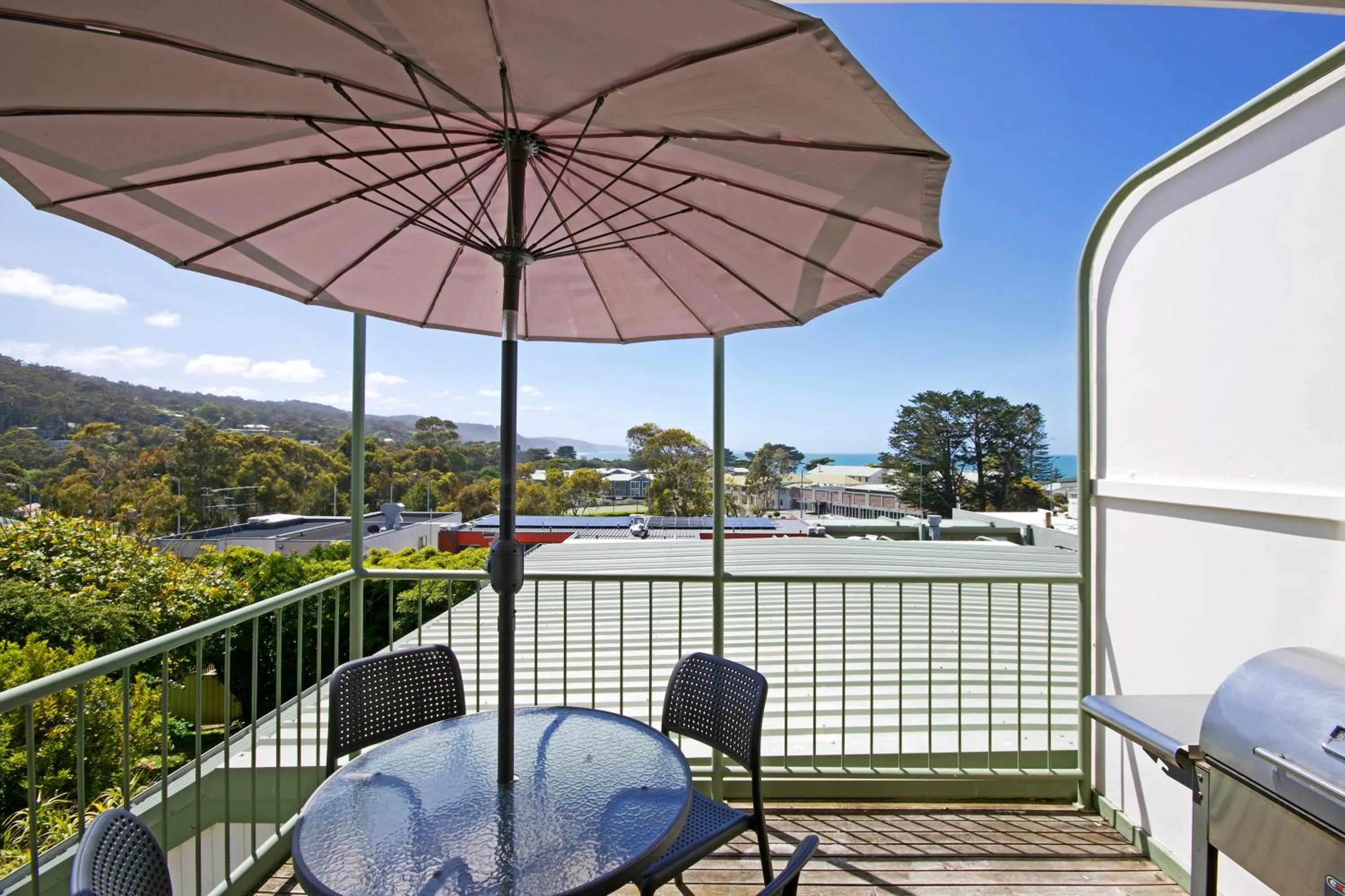 Balcony/Terrace in Anchorage Motel & Villas Lorne