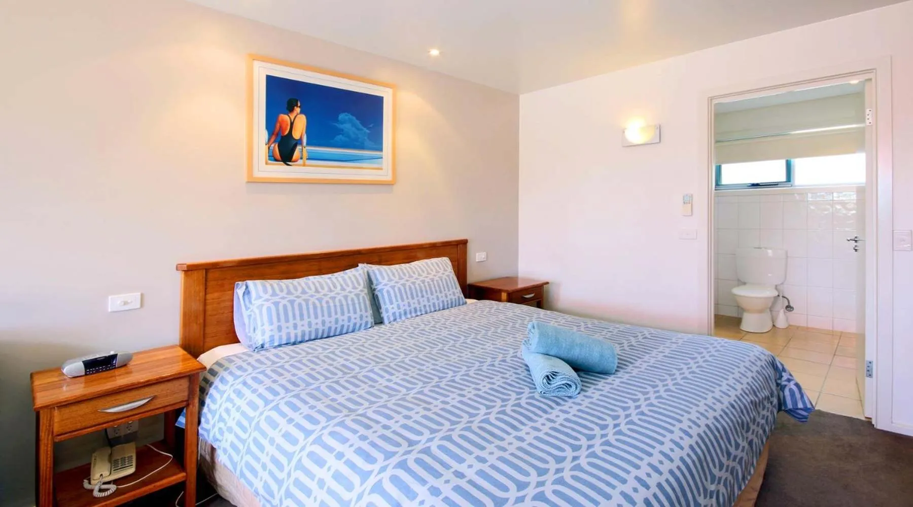 Photo of the whole room, Bed in Anchorage Motel & Villas Lorne