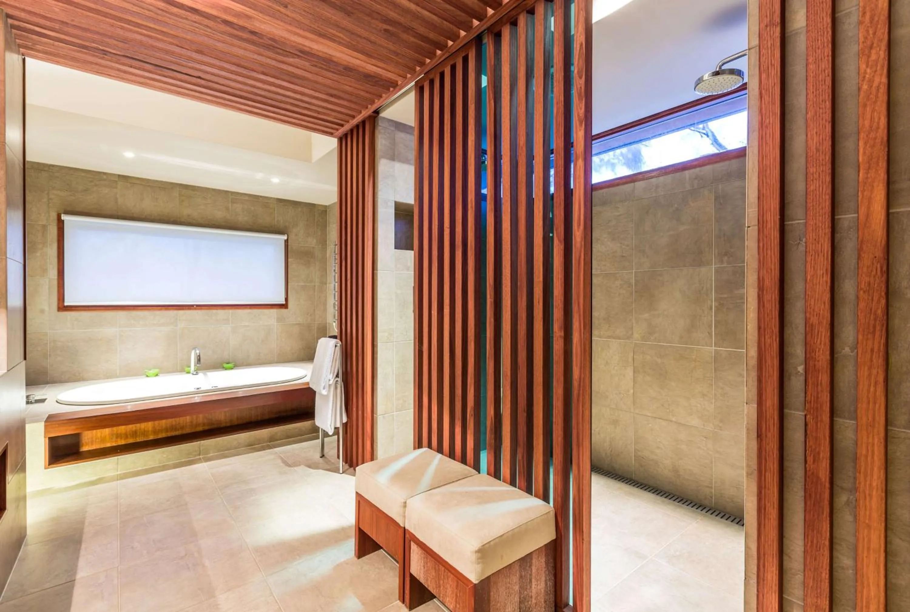 Bathroom, Bed in Club Wyndham Dinner Plain, Trademark Collection by Wyndham