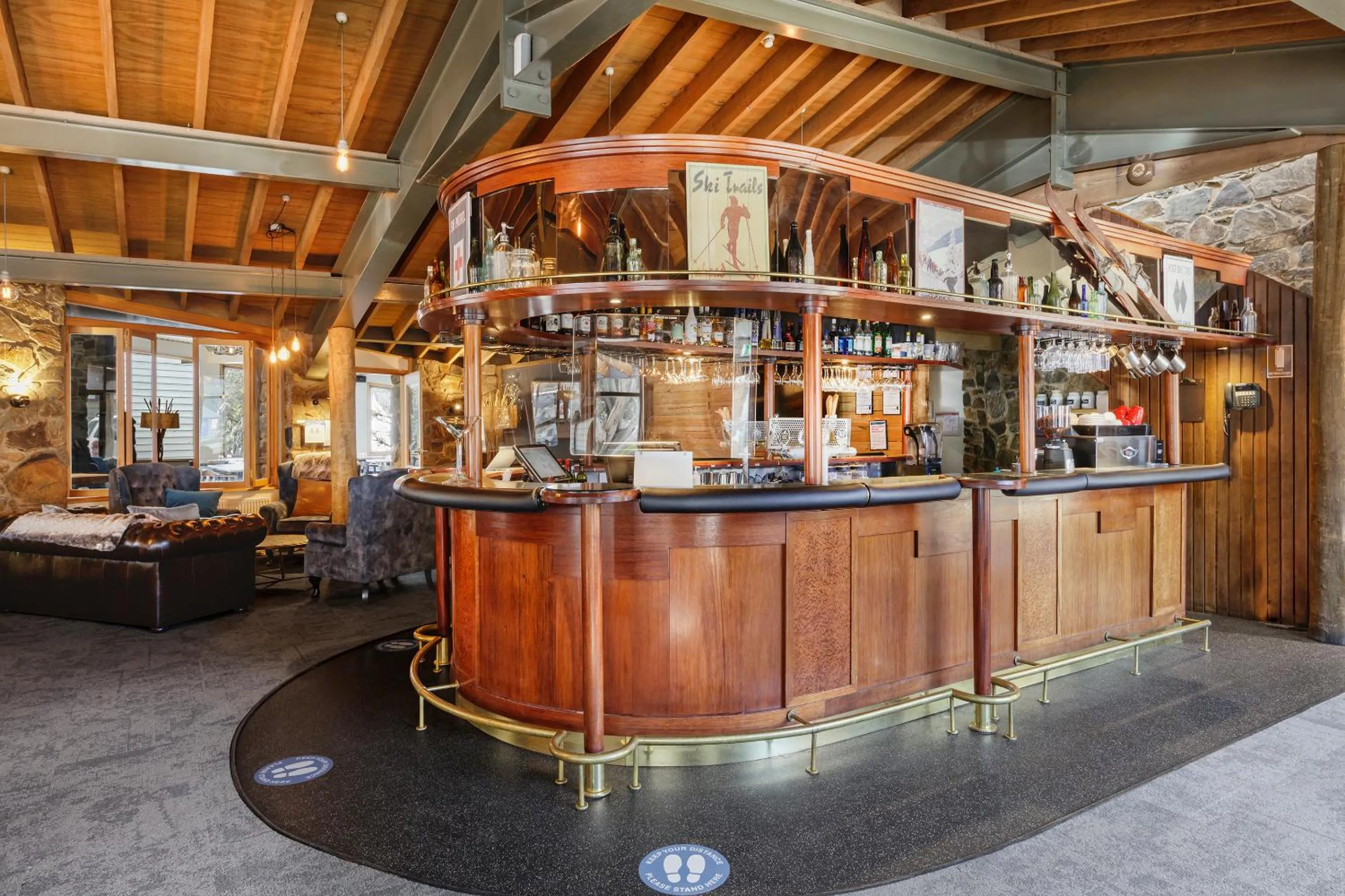 Lounge or bar in Club Wyndham Dinner Plain, Trademark Collection by Wyndham