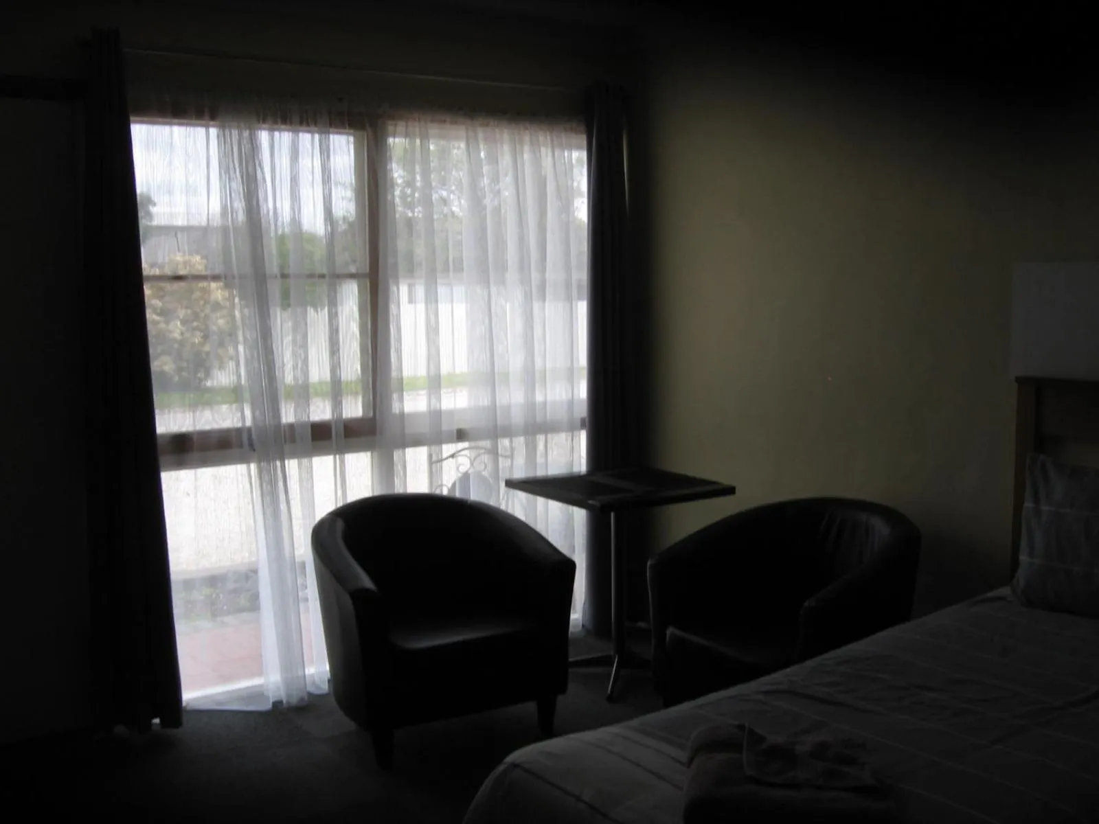 Bed in Darlot Motor Inn