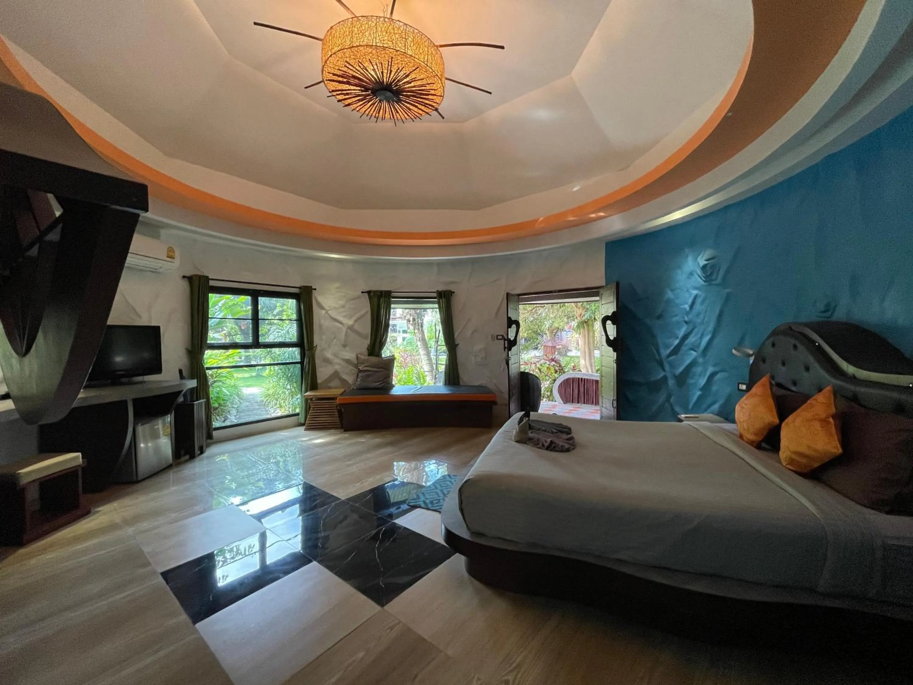 Photo of the whole room, Bed in AC 2 Resort