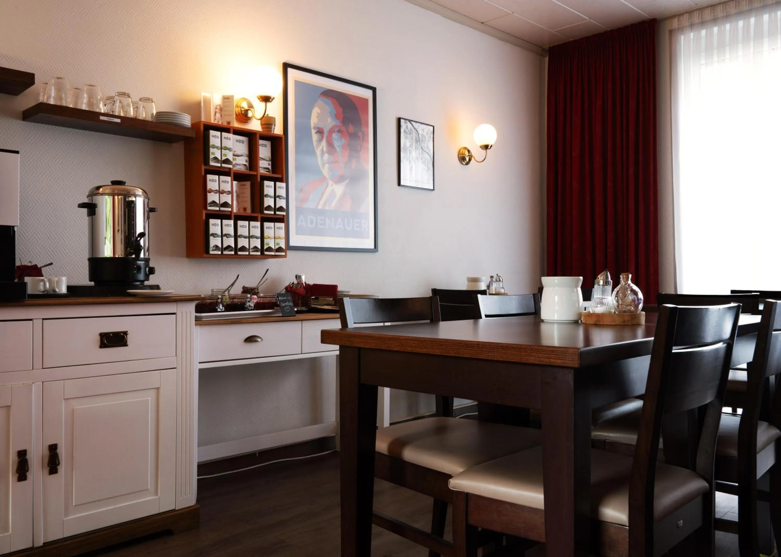 Breakfast in Hotel Mercedes City