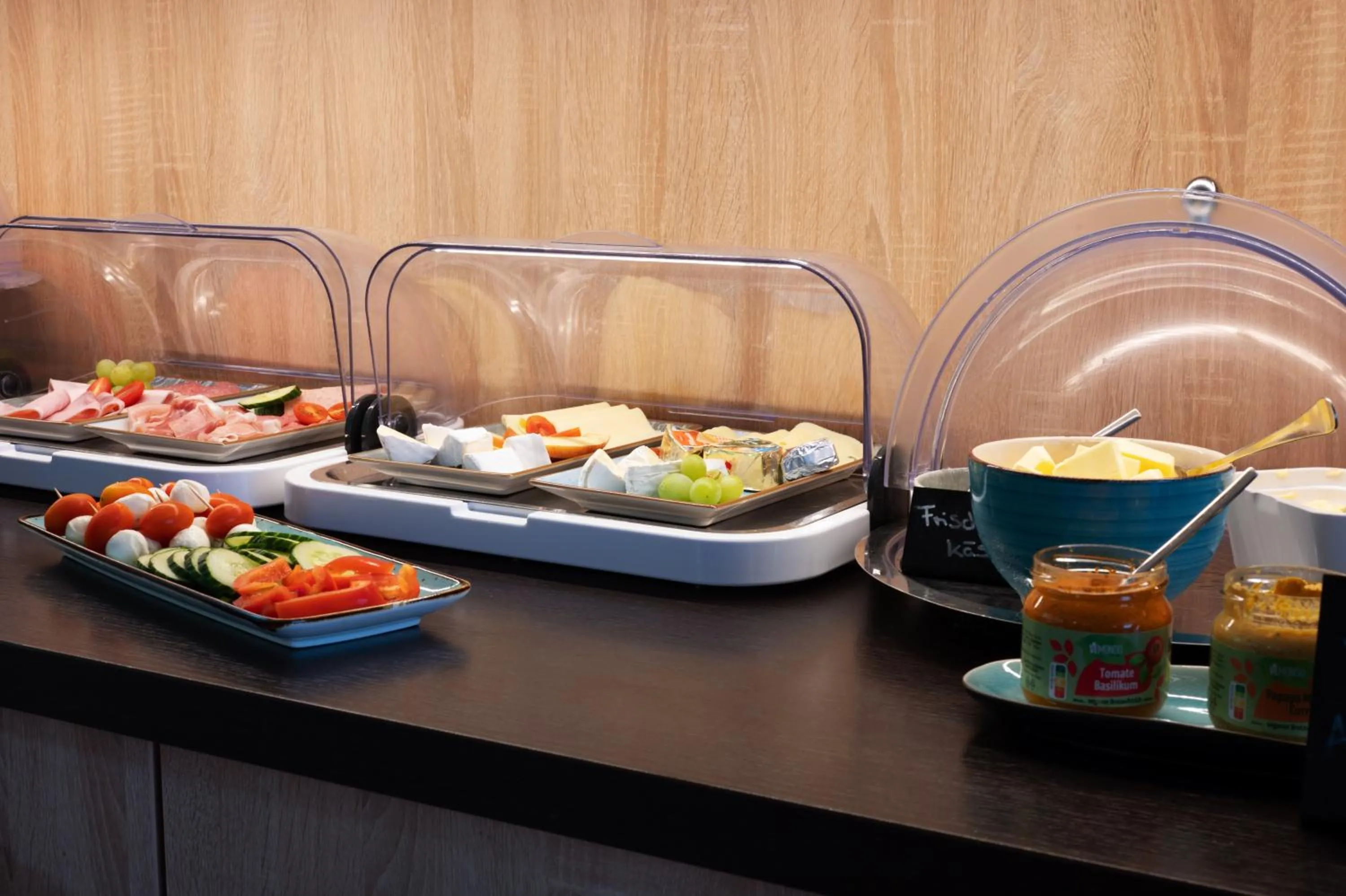 Breakfast in Hotel Mercedes City