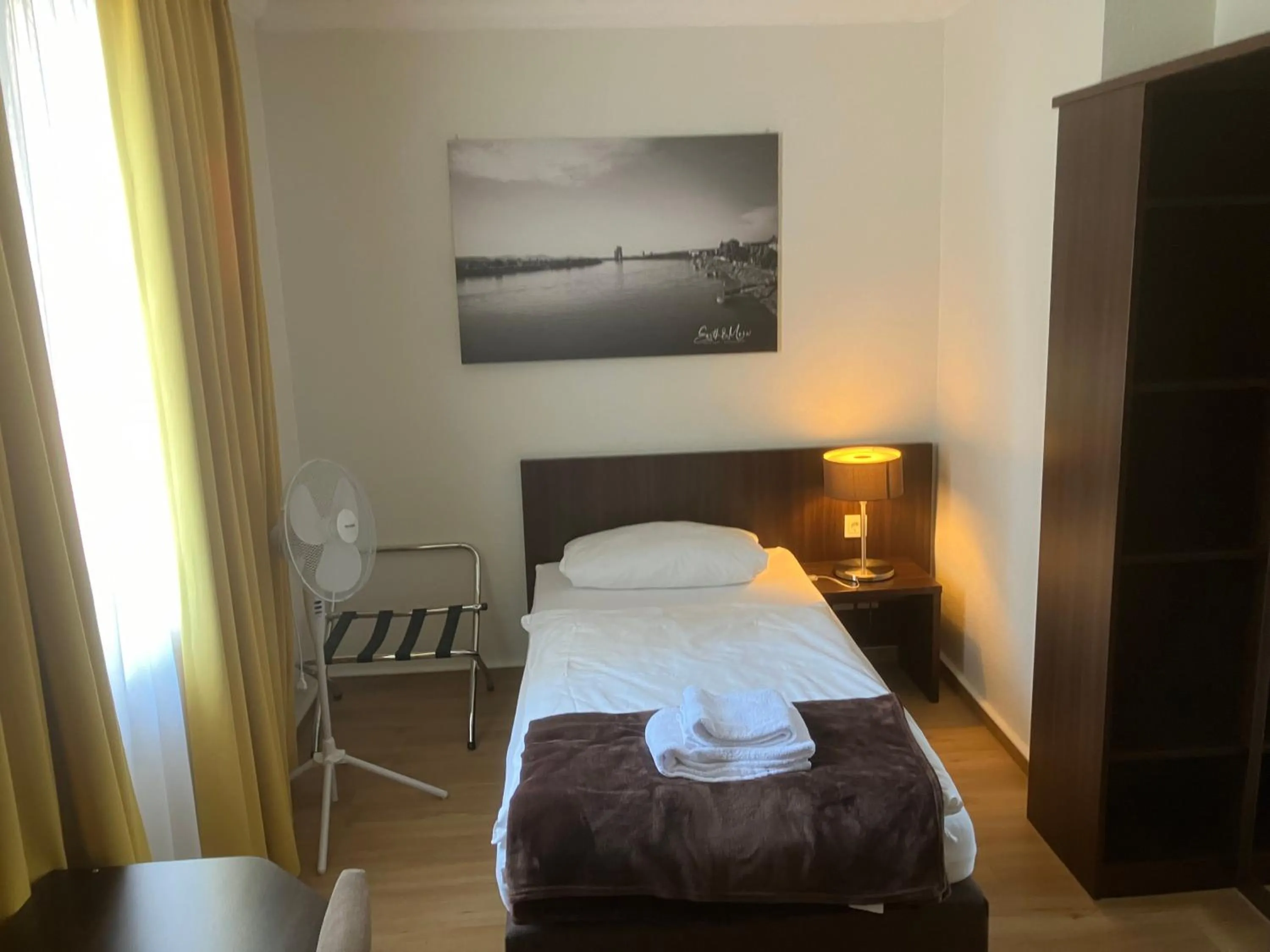 Bed in Hotel Mercedes City