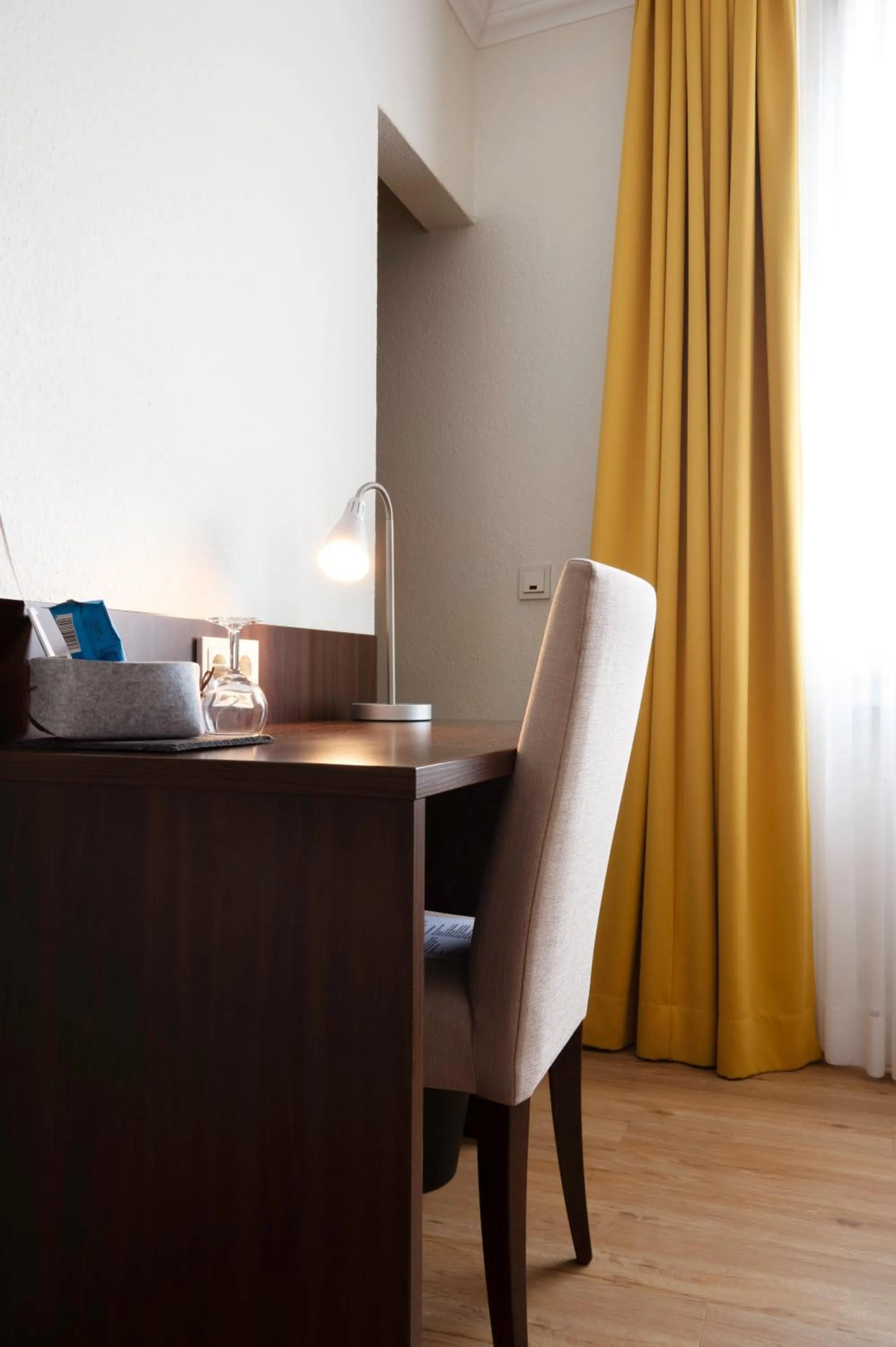 Photo of the whole room in Hotel Mercedes City