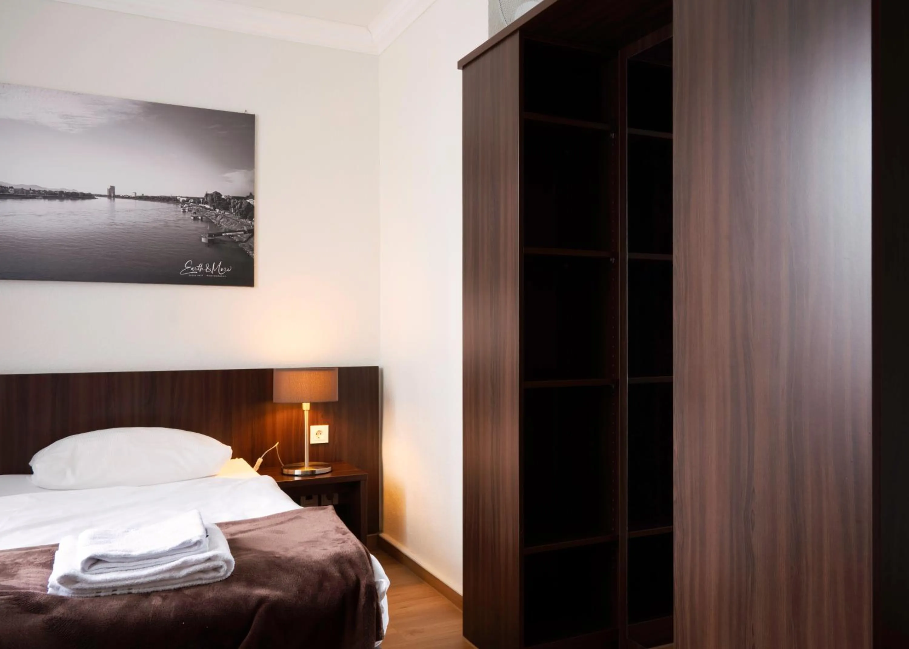 Photo of the whole room, Bed in Hotel Mercedes City