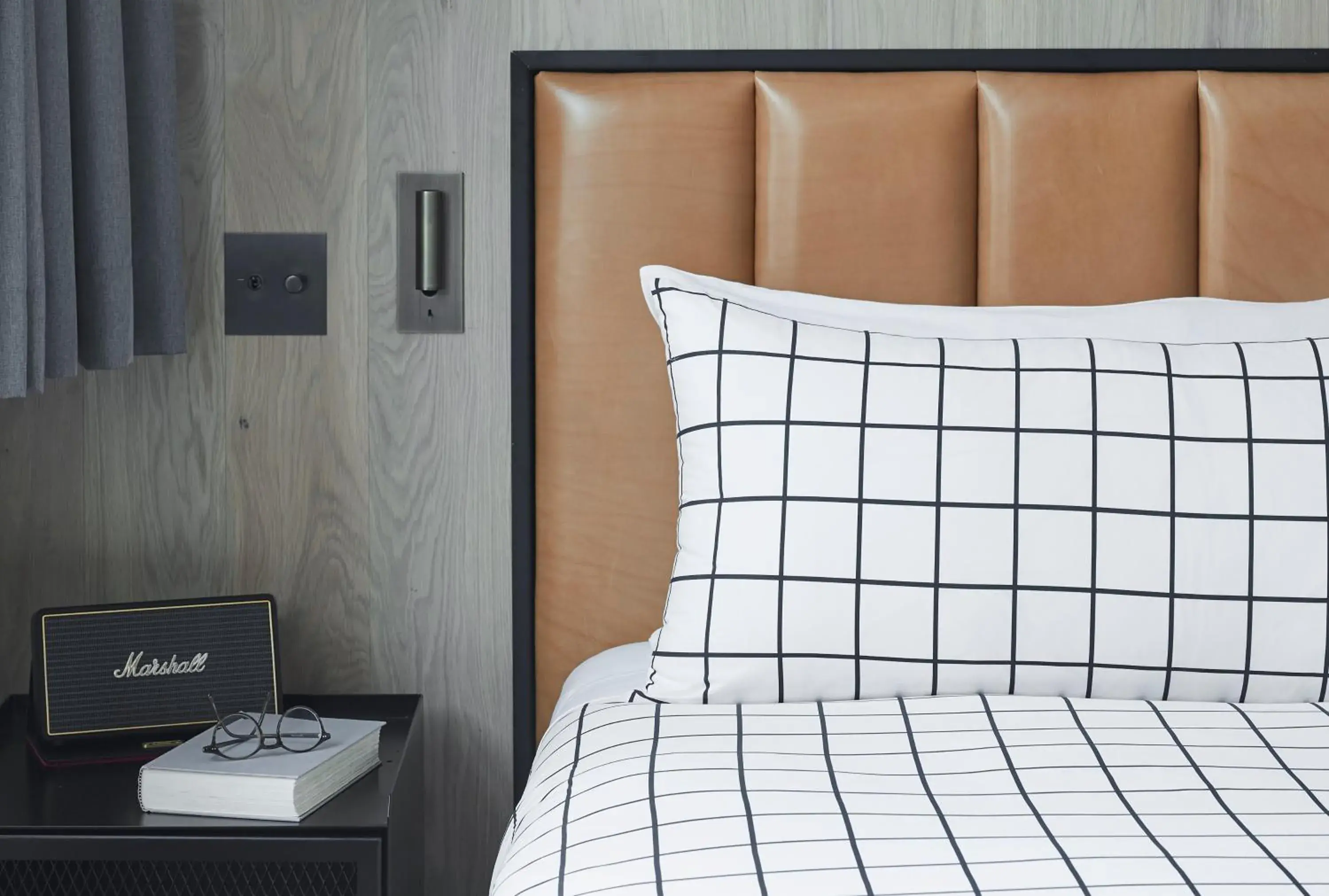 Deluxe Queen Room in Fitler Club Deluxe Queen Room in Fitler Club