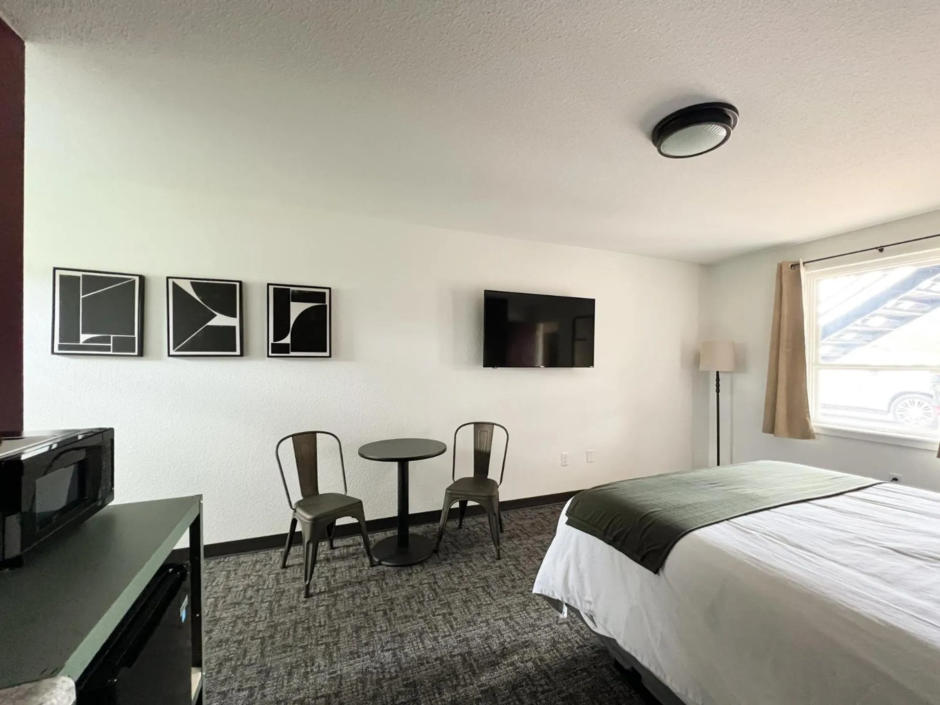 Bed in The Nomad Motel - International Falls, MN - Near Canadian Border