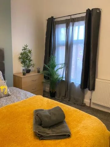 Bed in Bentley House with en-suites