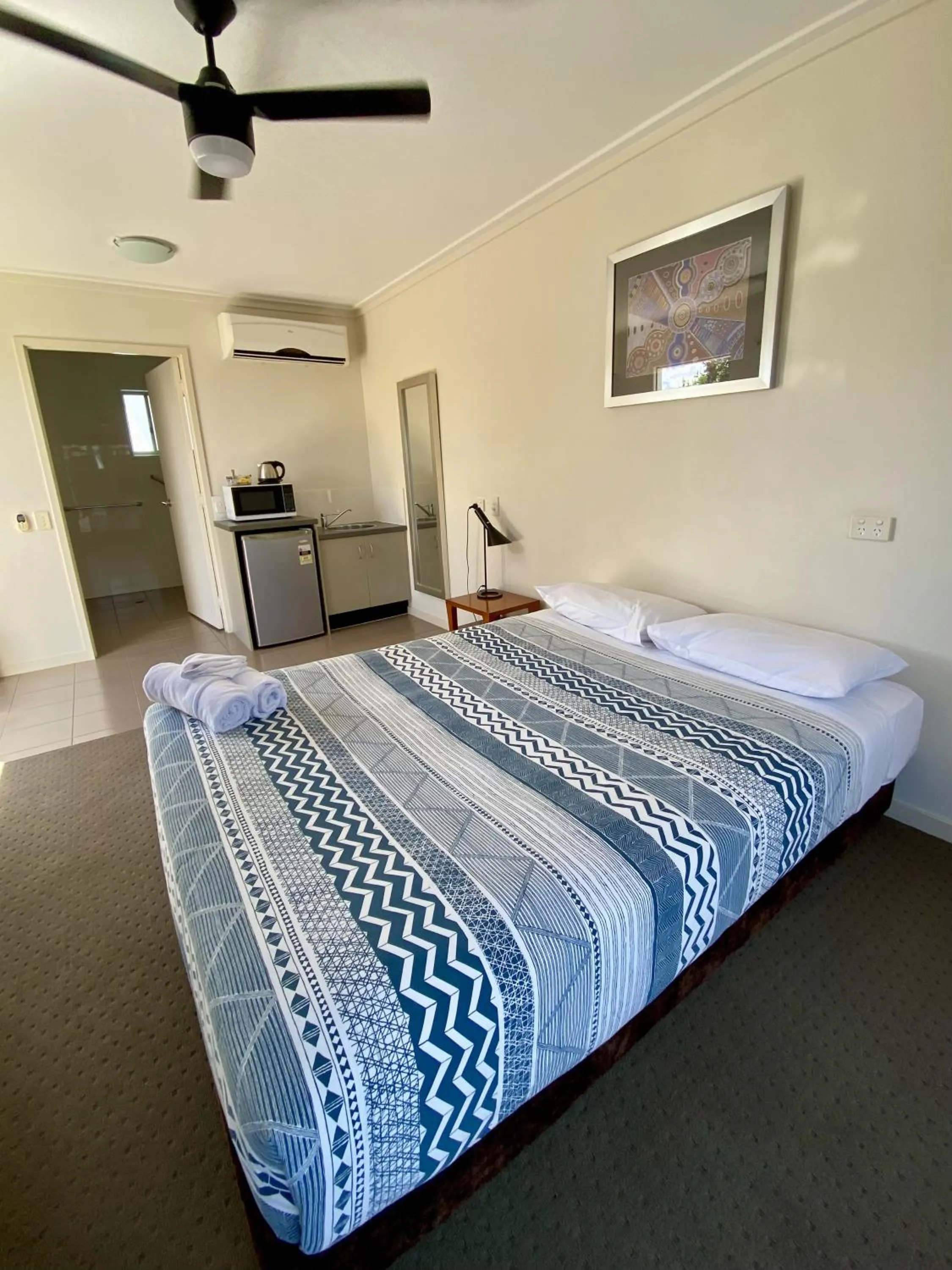 Bed in Black Rock Inn