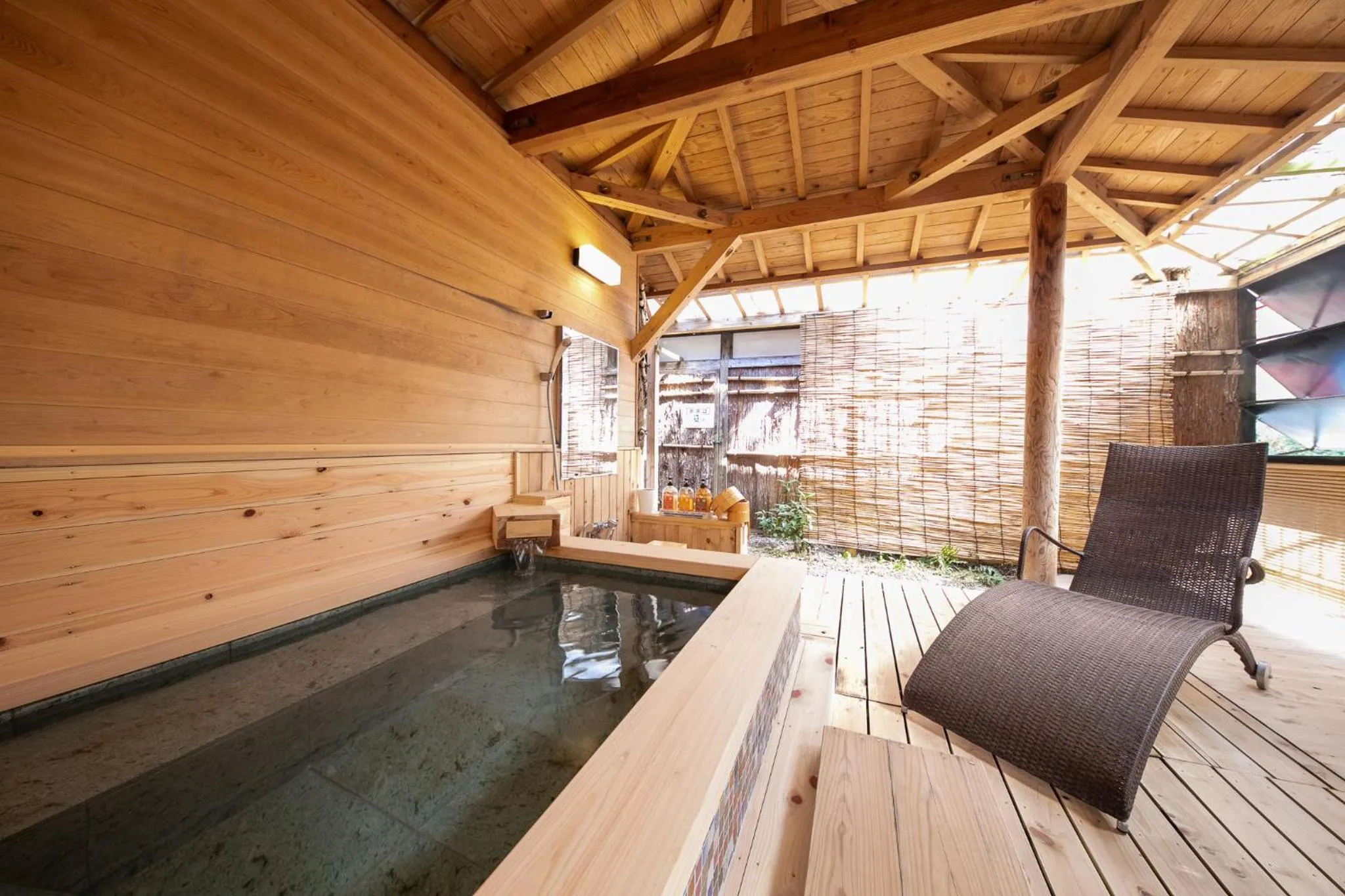 Hot Spring Bath in Nansuikaku