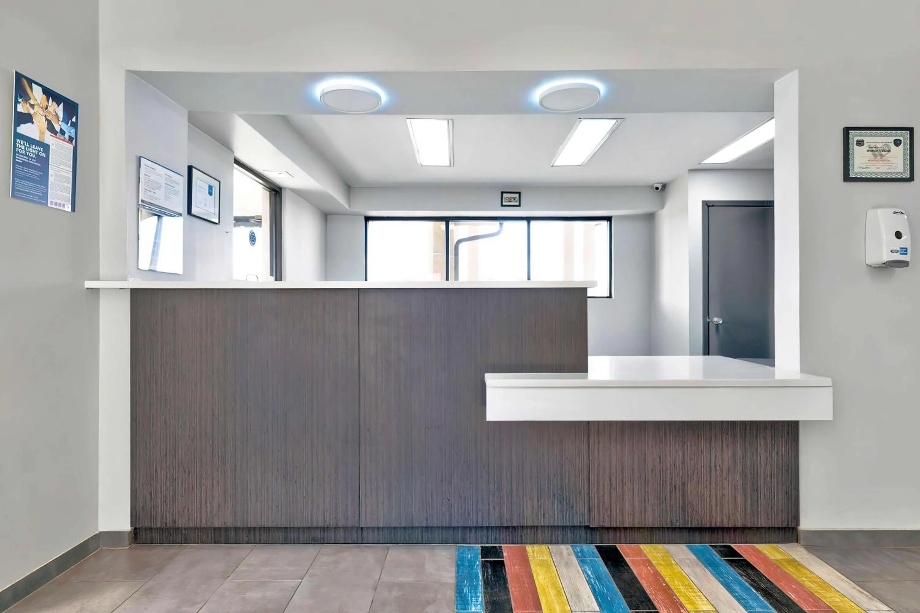 Lobby or reception in Studio 6 Waco TX - Downtown - Baylor