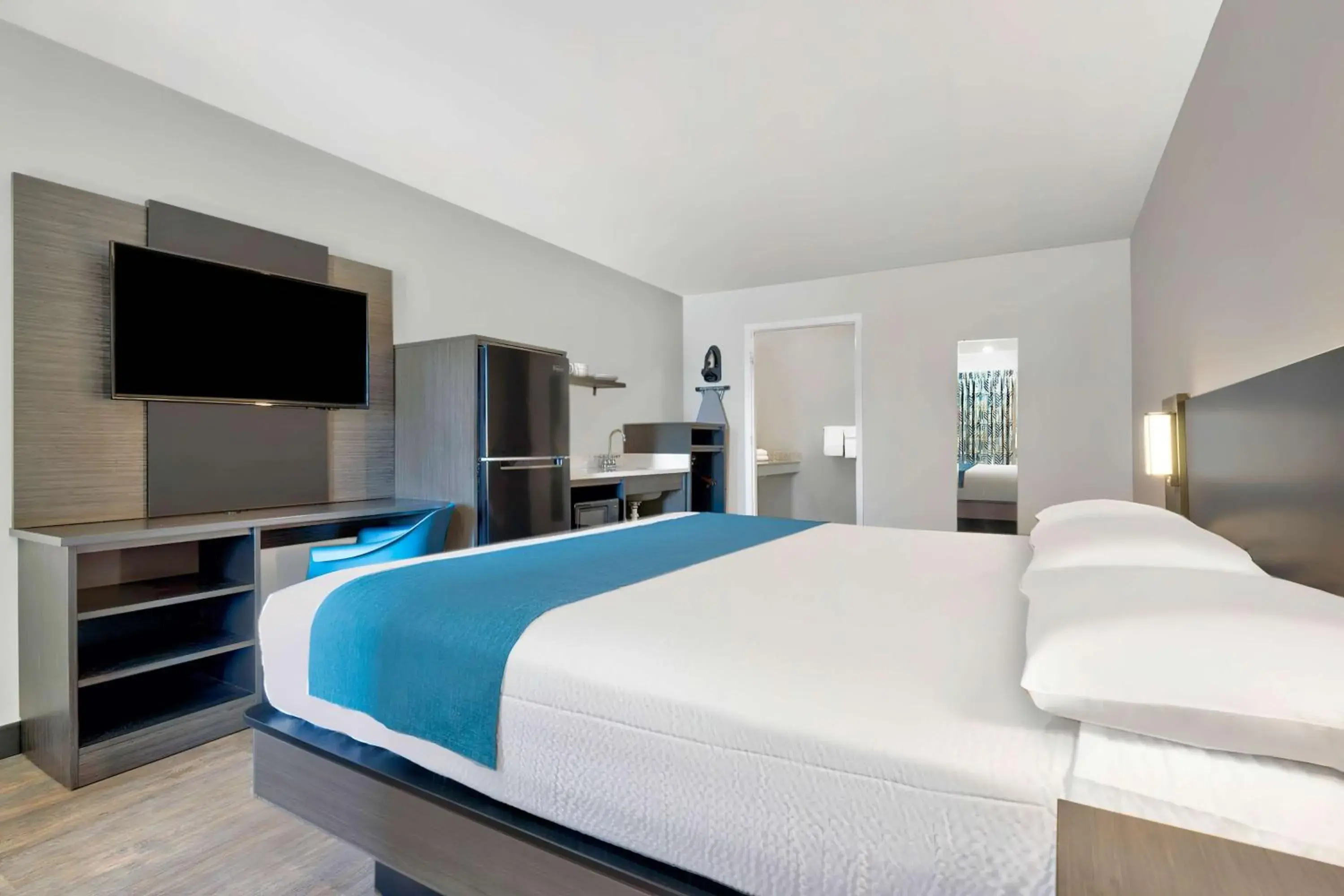 King Room - single occupancy - Disability Access - Non-Smoking in Studio 6 Waco TX - Downtown - Baylor King Room - single occupancy - Disability Access - Non-Smoking in Studio 6 Waco TX - Downtown - Baylor