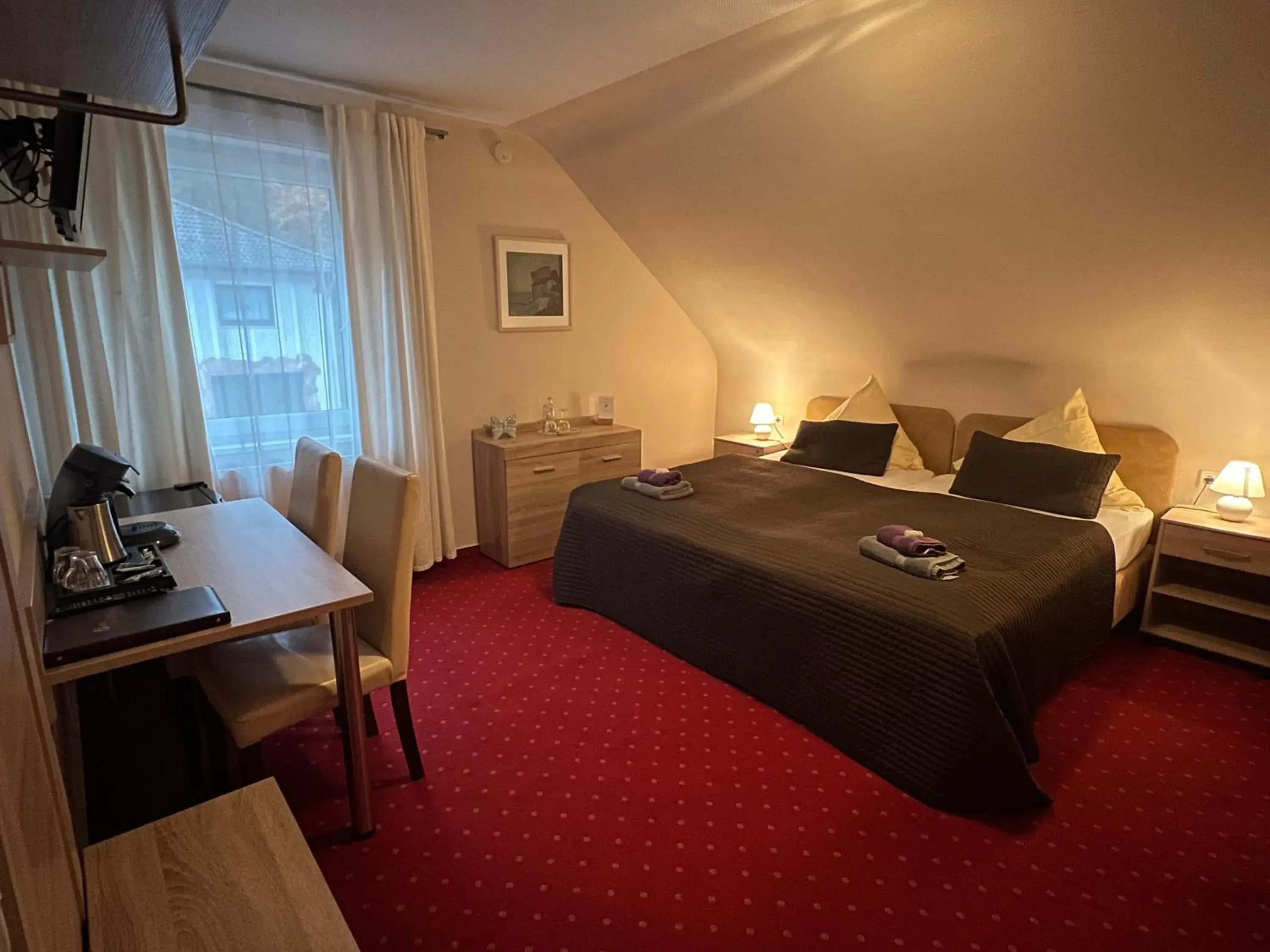 Small Double Room in Hotel Sonnenhof Small Double Room in Hotel Sonnenhof