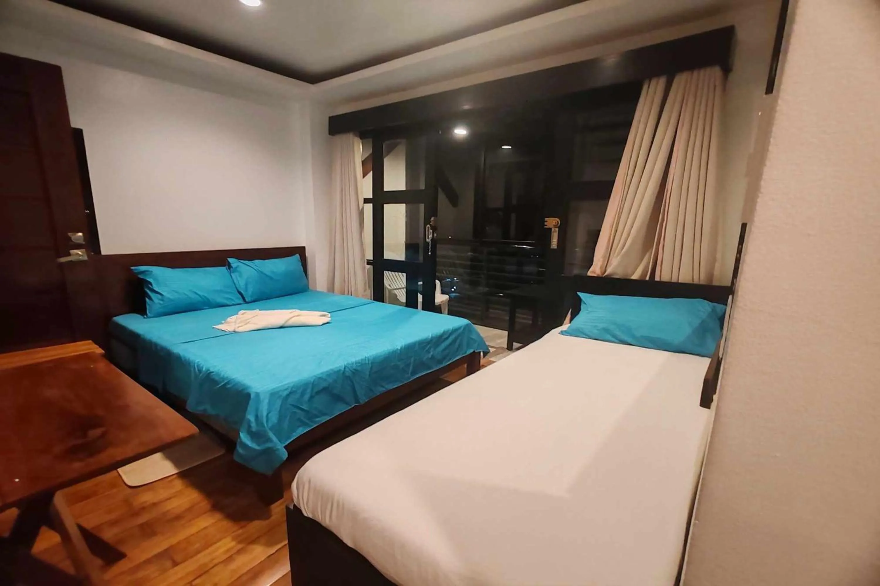 Photo of the whole room, Bed in A Place To Remember El Nido Palawan