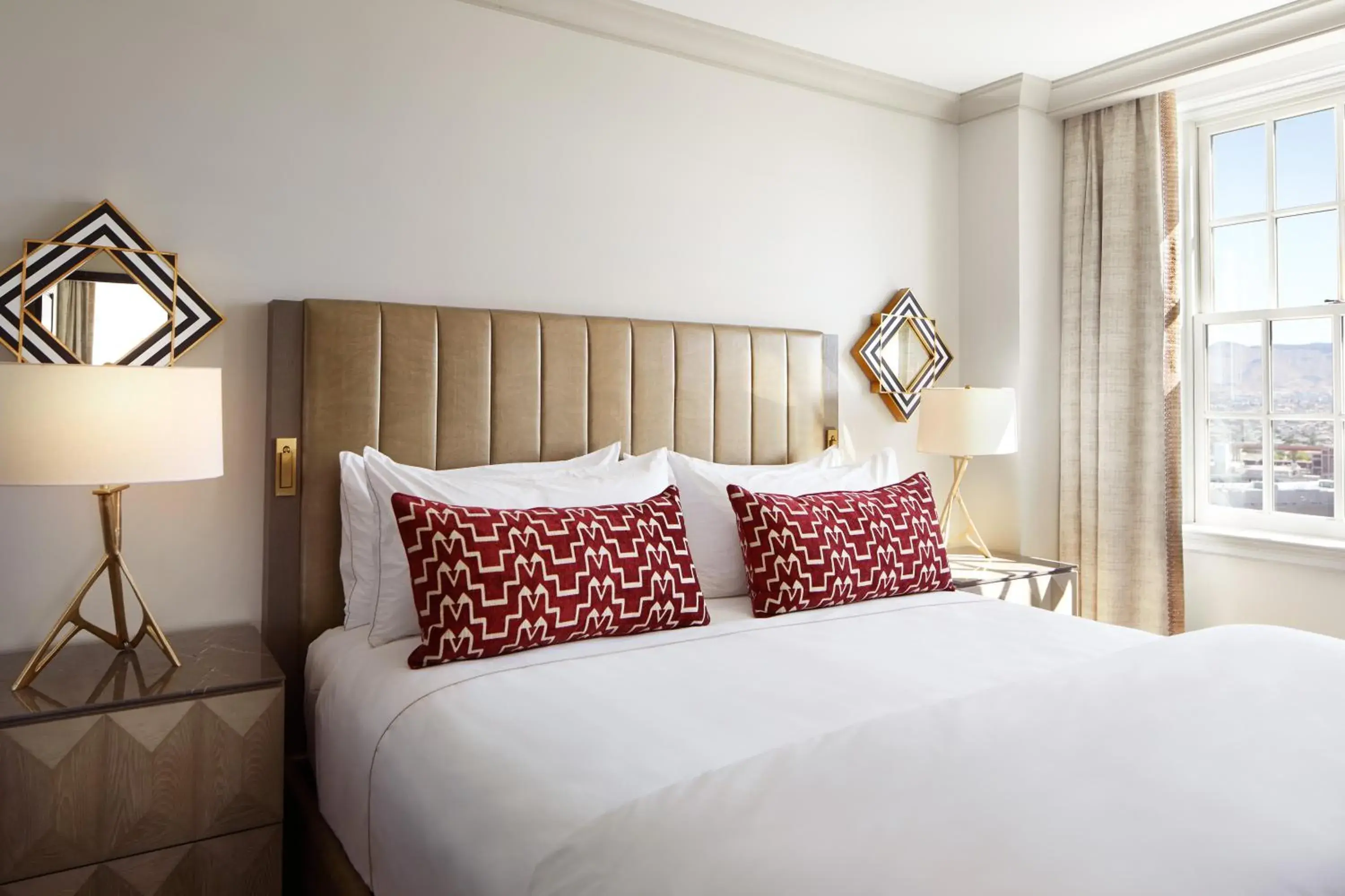 Double or Twin Room - Disability Access in The Plaza Hotel Pioneer Park Double or Twin Room - Disability Access in The Plaza Hotel Pioneer Park