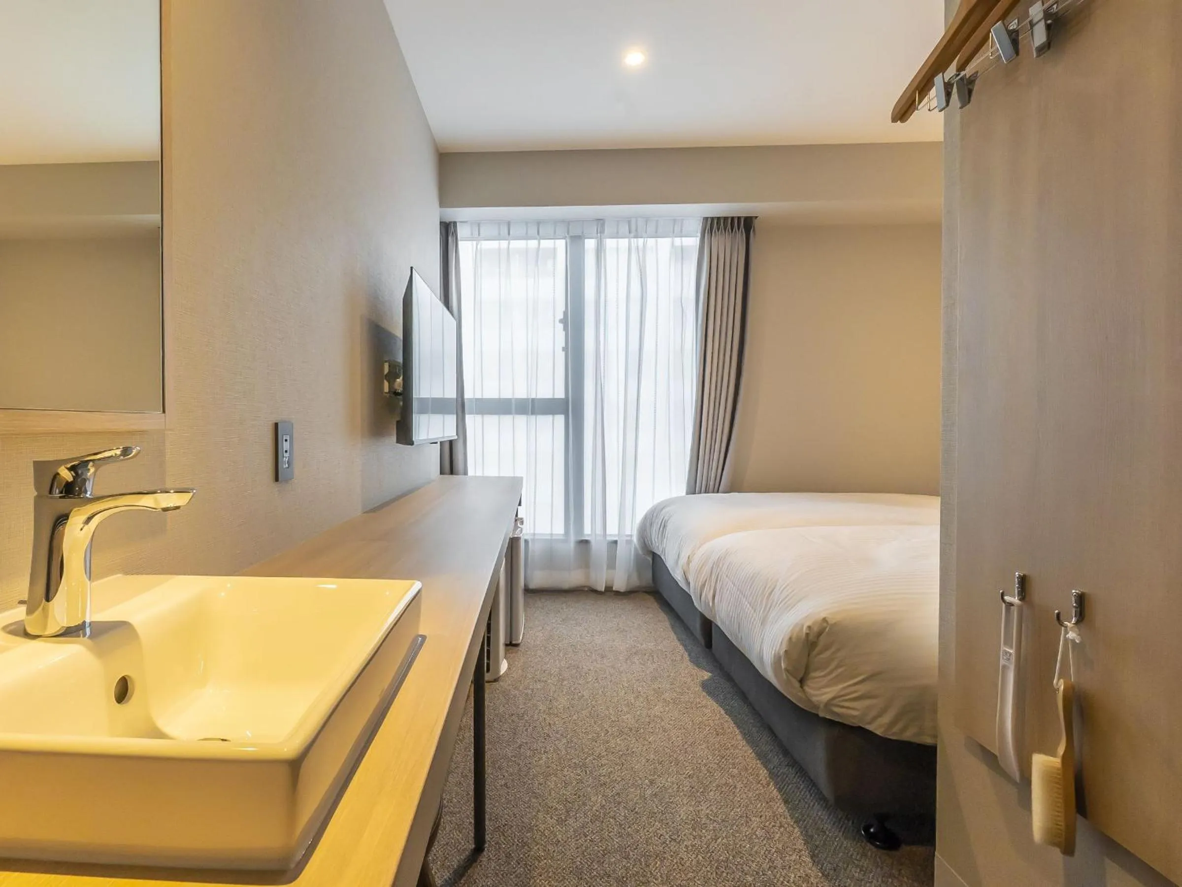 Photo of the whole room, Bed in Bay Hotel Tokyo Hamamatsucho