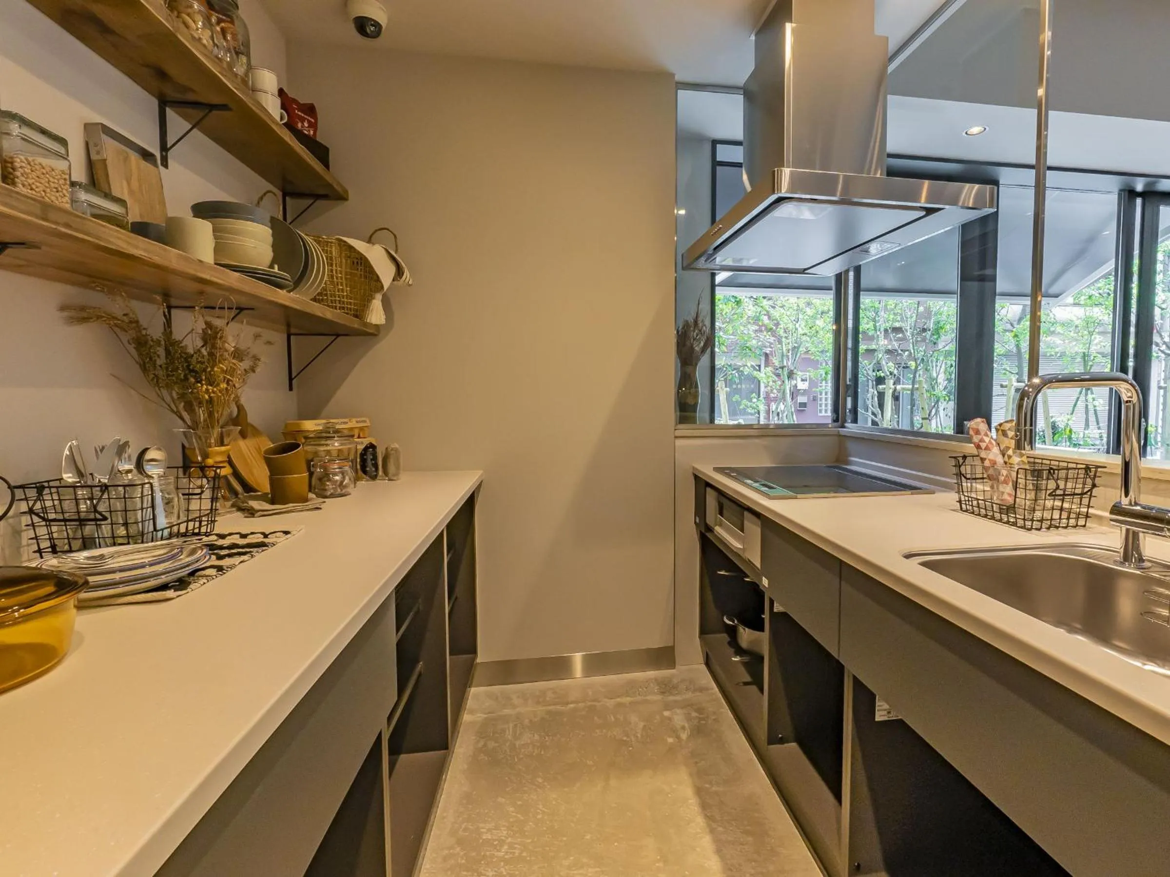 Communal kitchen in Bay Hotel Tokyo Hamamatsucho