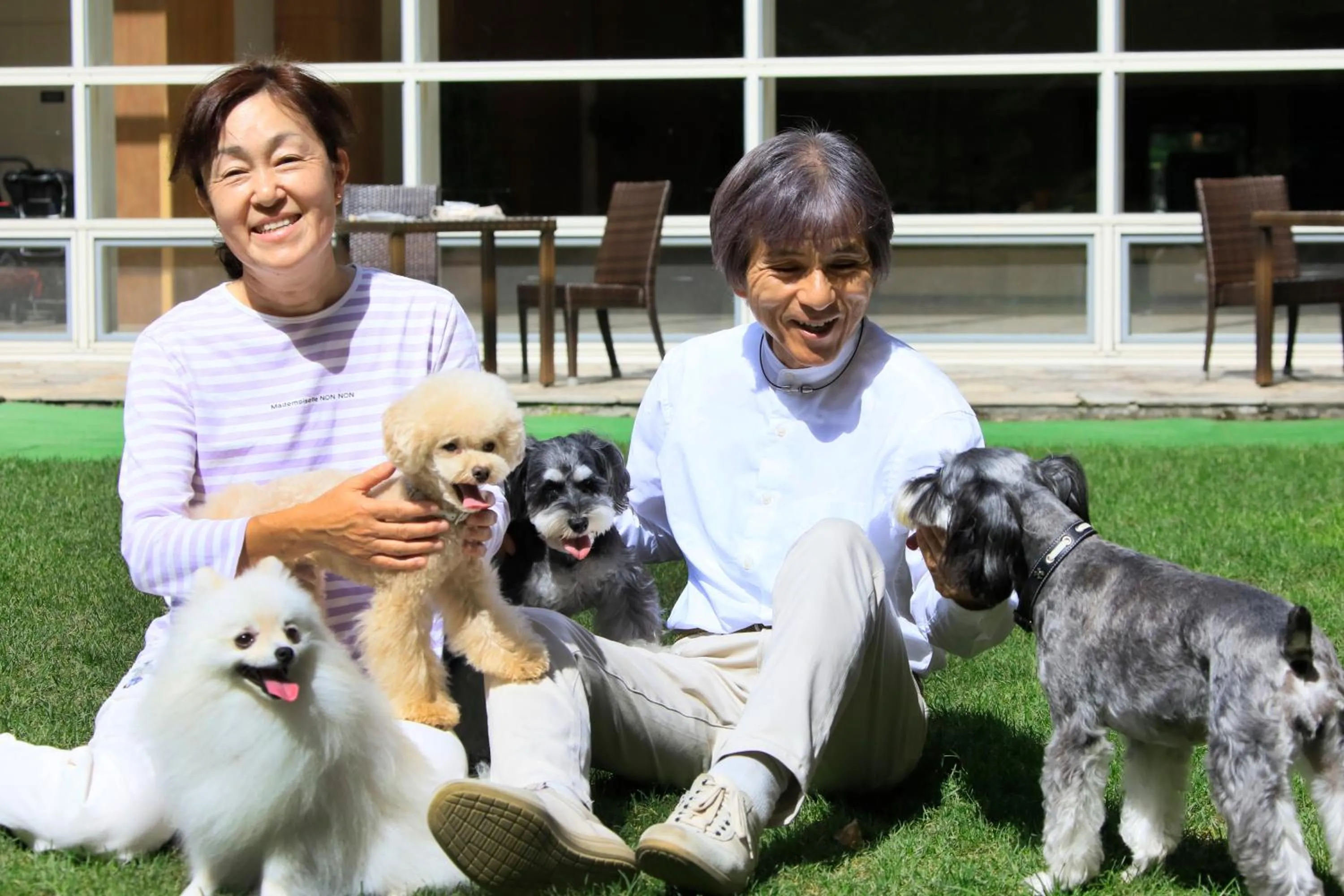 People in Yutorelo Tateshina Hotel with DOGS