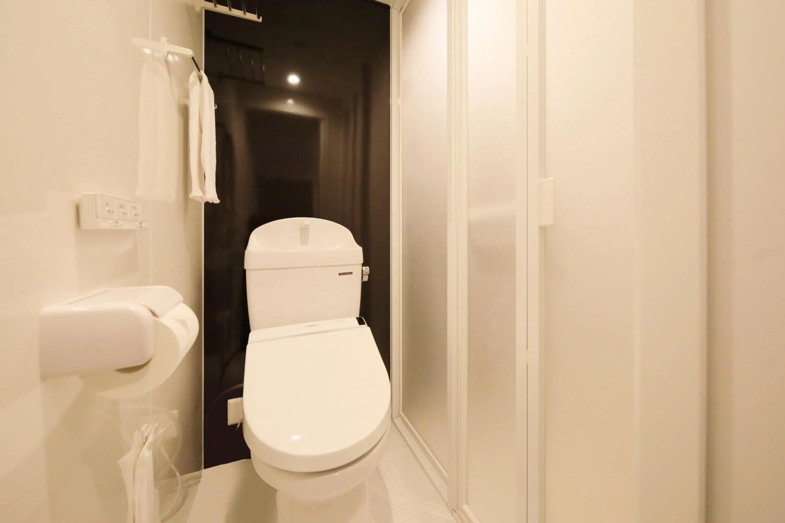 Toilet in Yutorelo Tateshina Hotel with DOGS