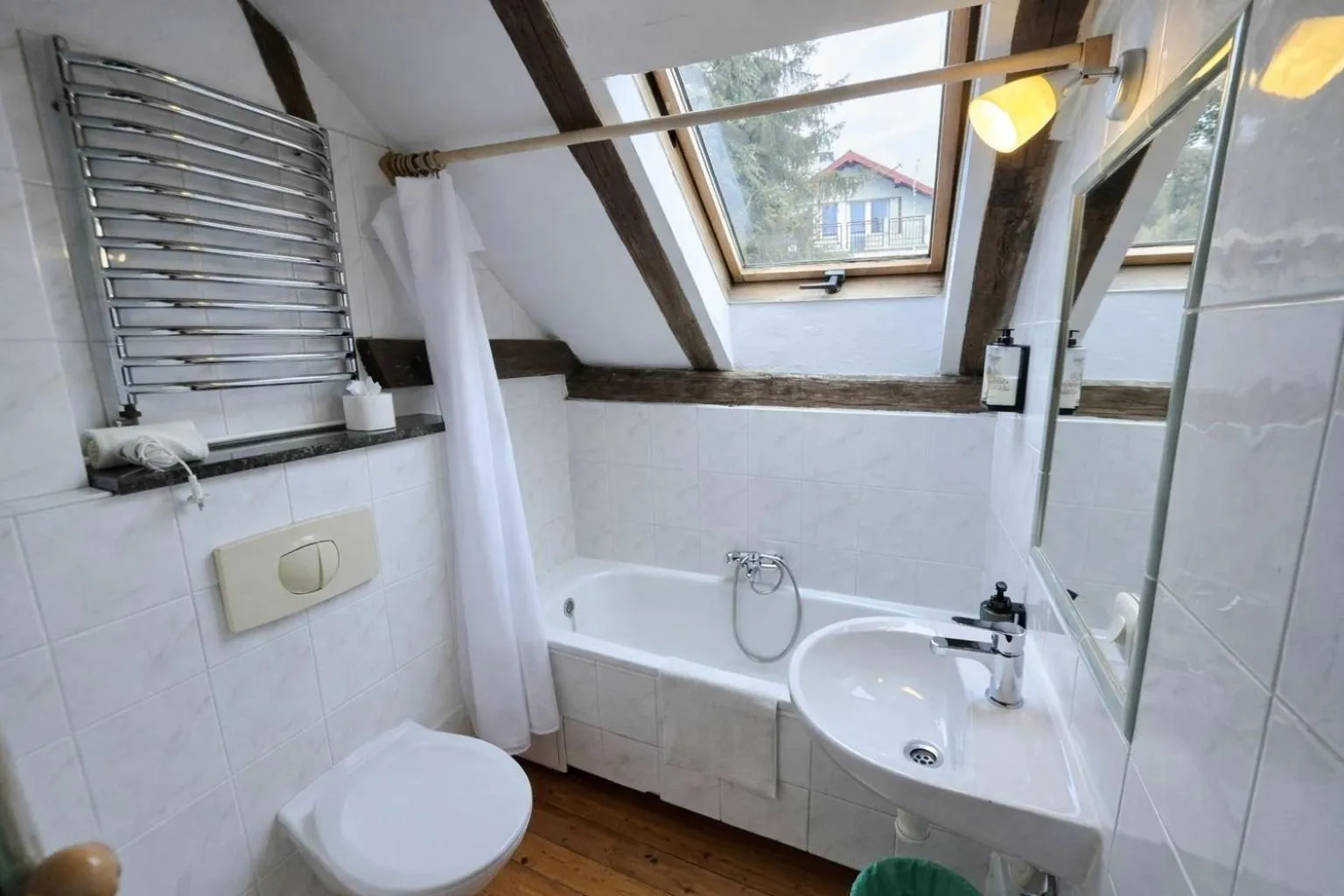 Bathroom in Dworek Adamski