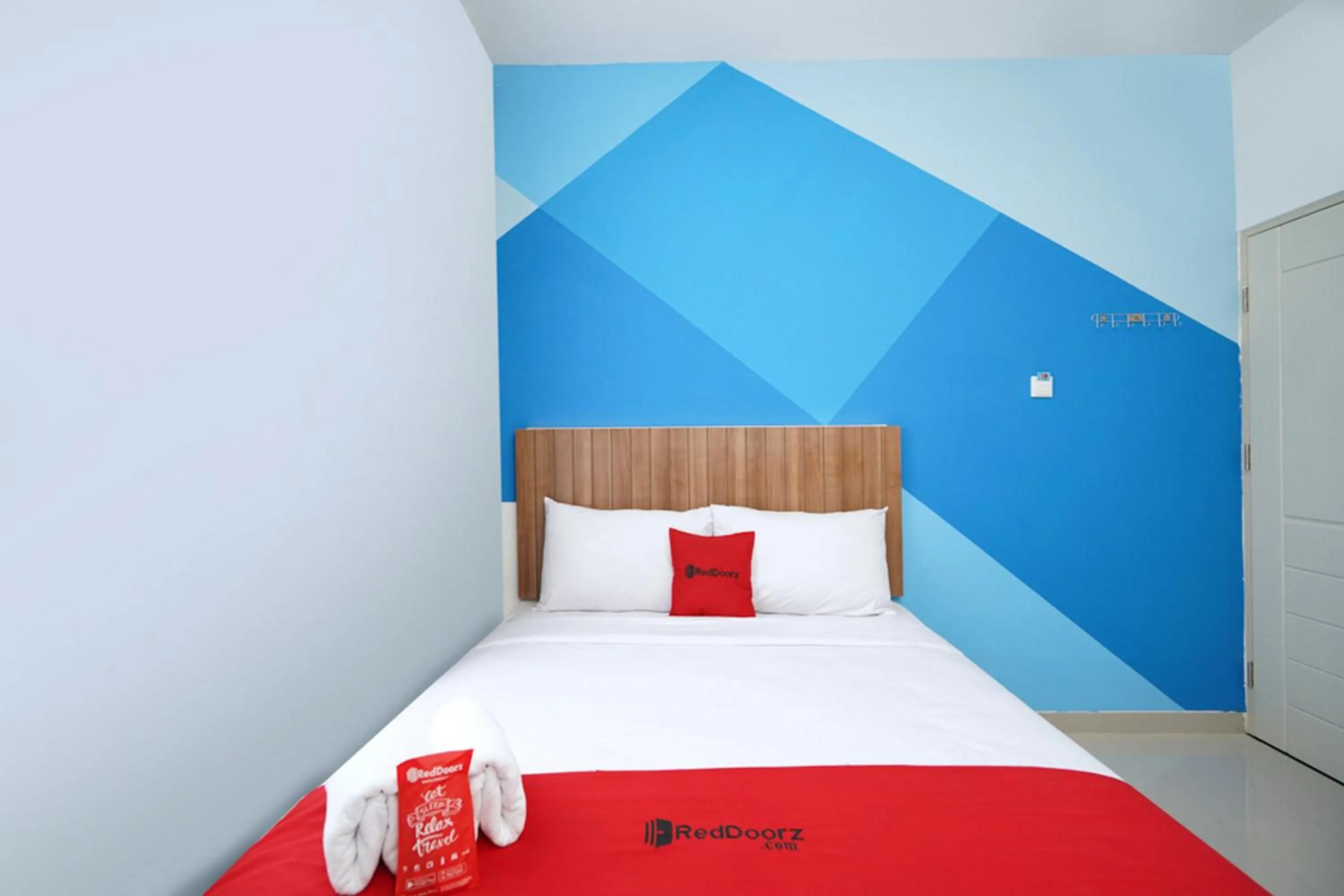 Bedroom, Bed in RedDoorz Plus @ Terban Residence