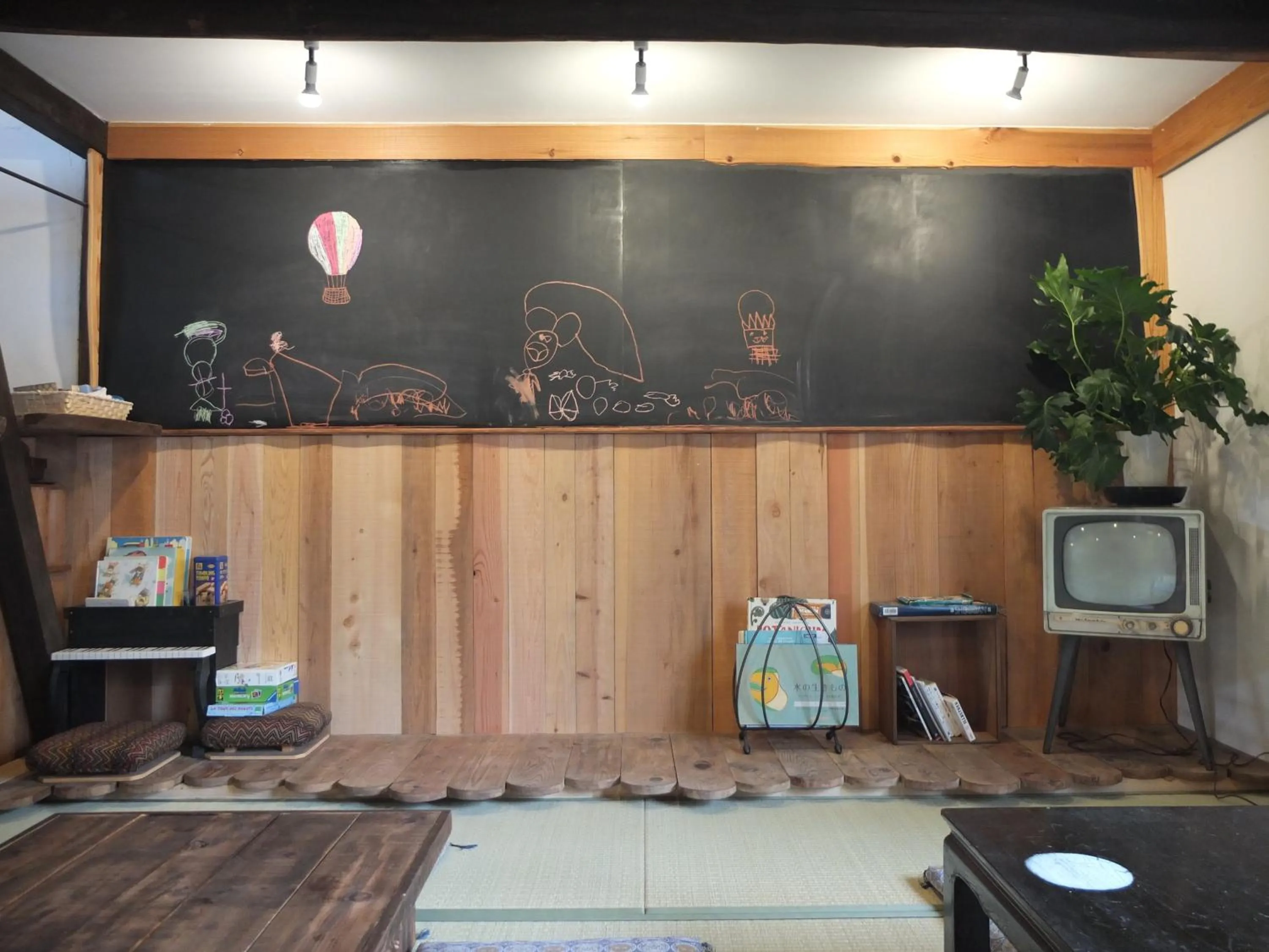 Living room in YOMOGI GUESTHOUSE