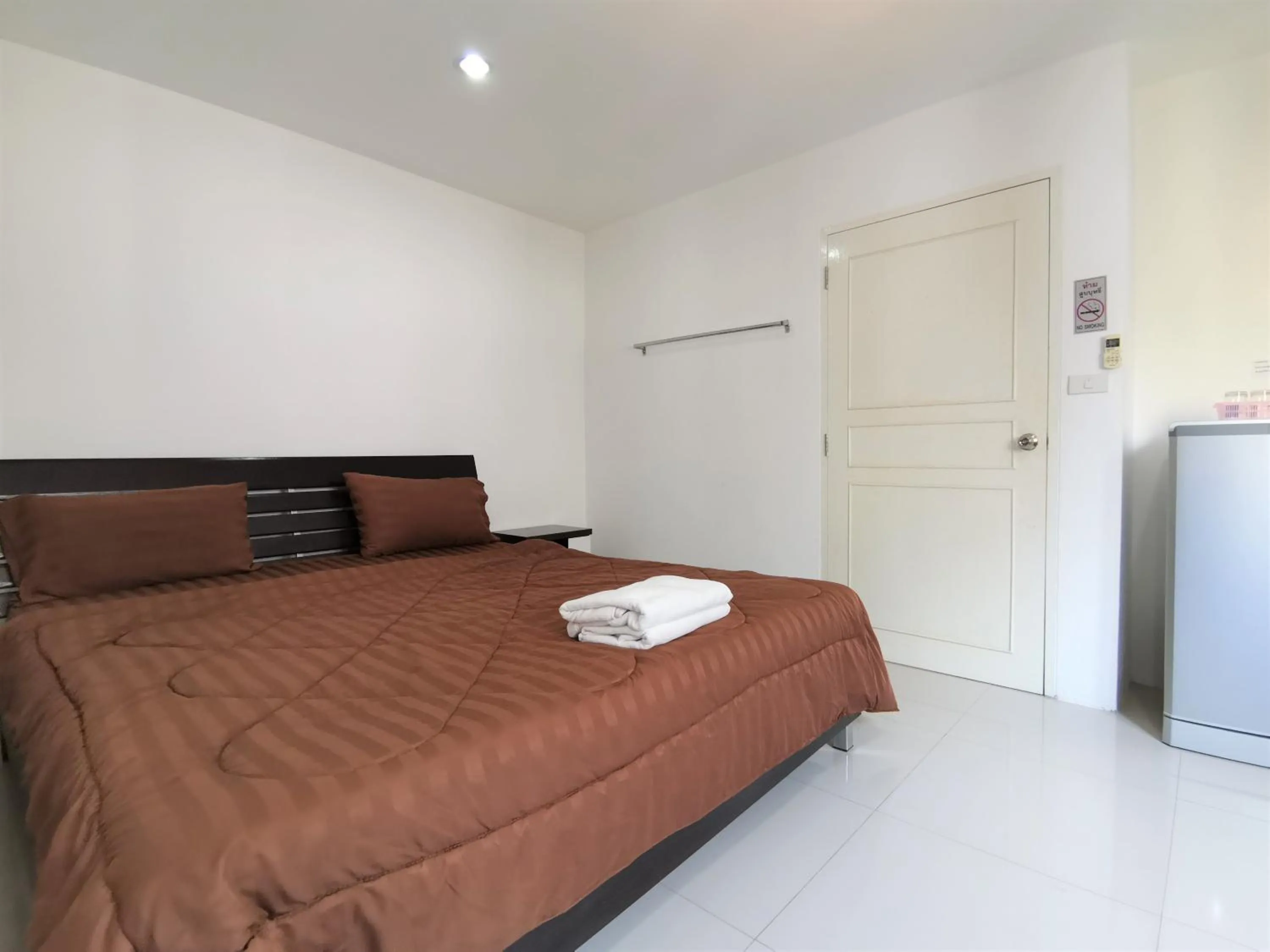 Photo of the whole room, Bed in Sure Guesthouse