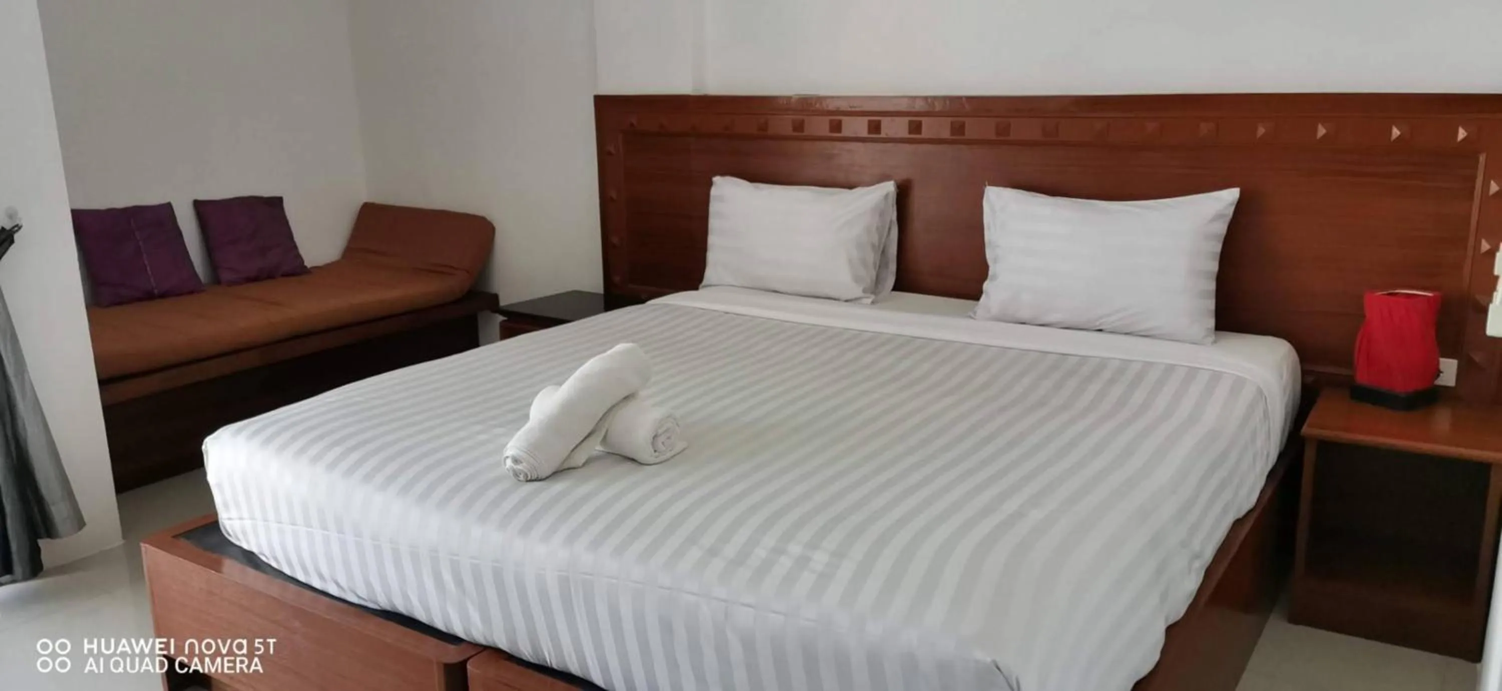 Photo of the whole room, Bed in Sure Guesthouse