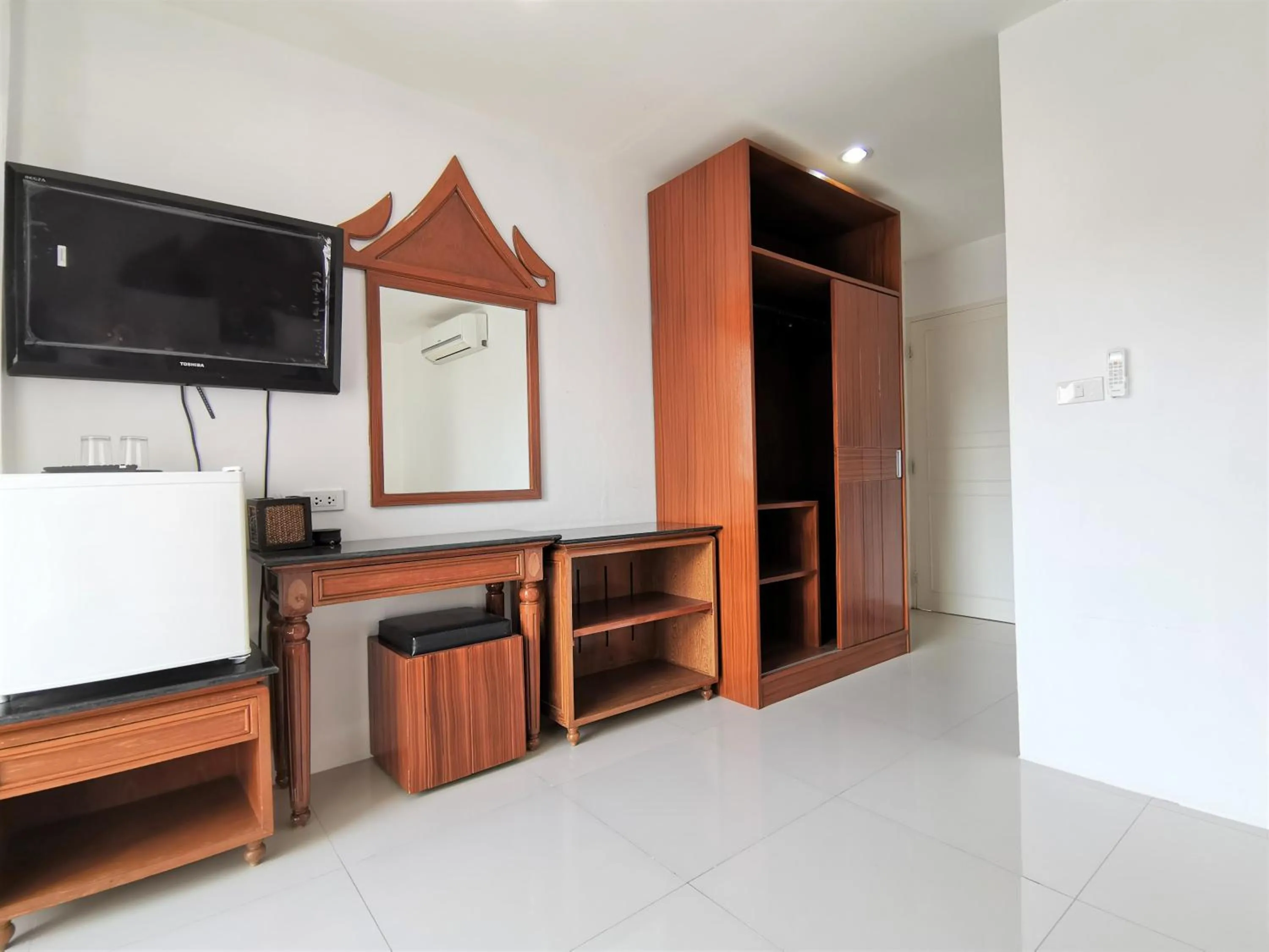 Photo of the whole room in Sure Guesthouse