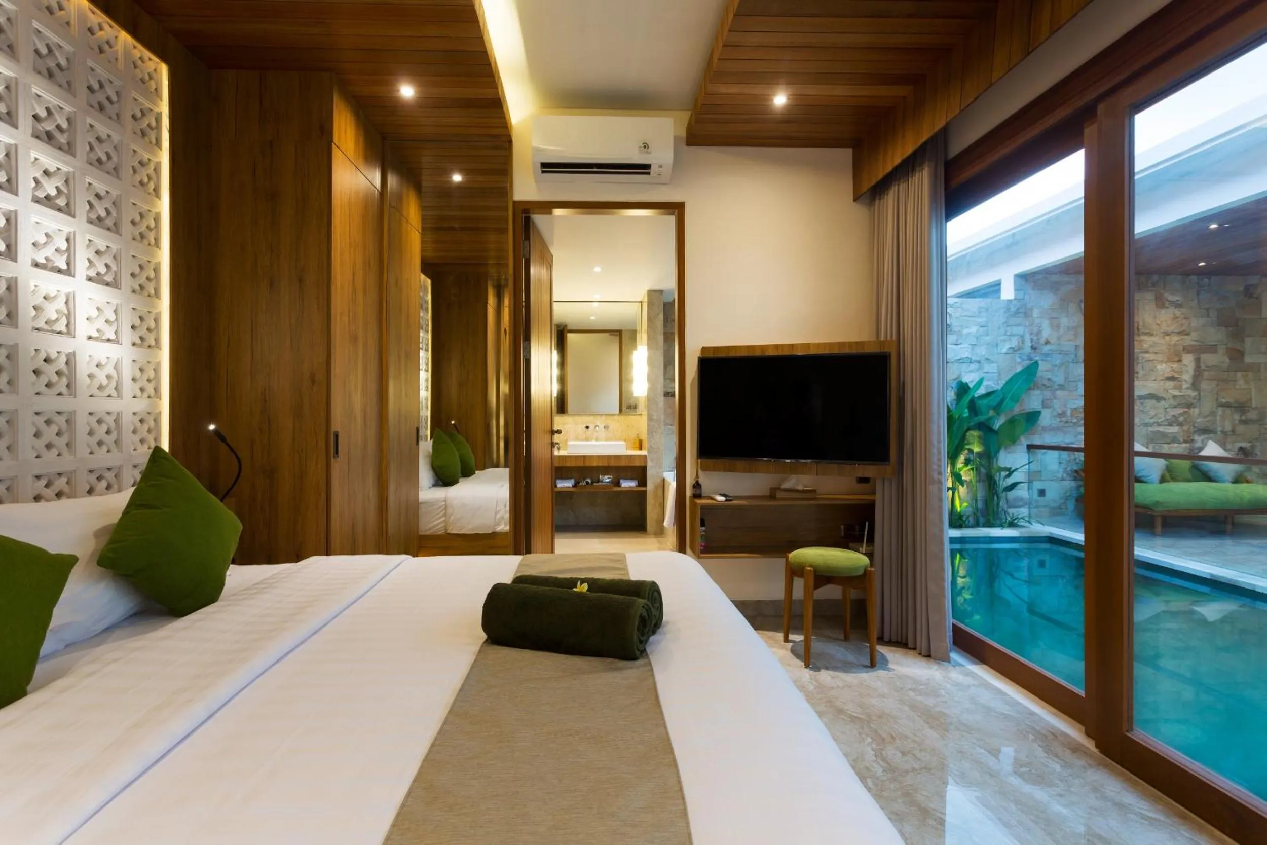 Photo of the whole room, Bed in Danka Villa Sanur
