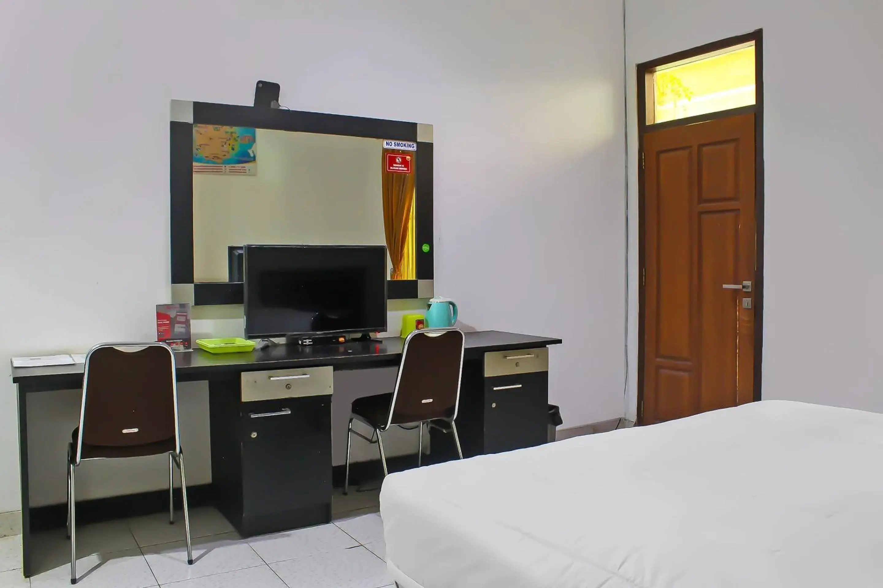 Deluxe Double Room in Collection O 92268 Hotel Aero Deluxe Double Room in Collection O 92268 Hotel Aero