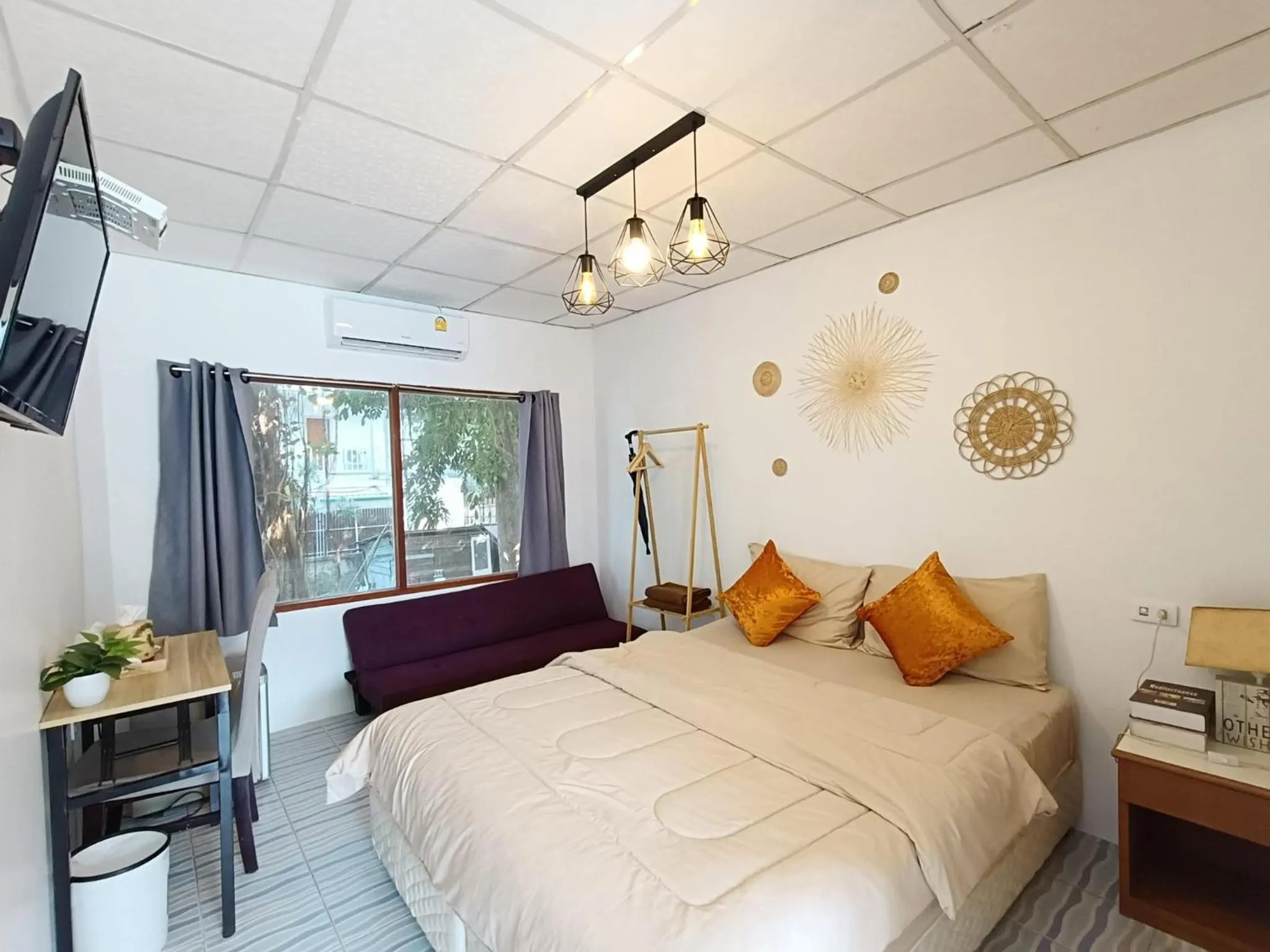 Bed in I-Talay Zone Sea