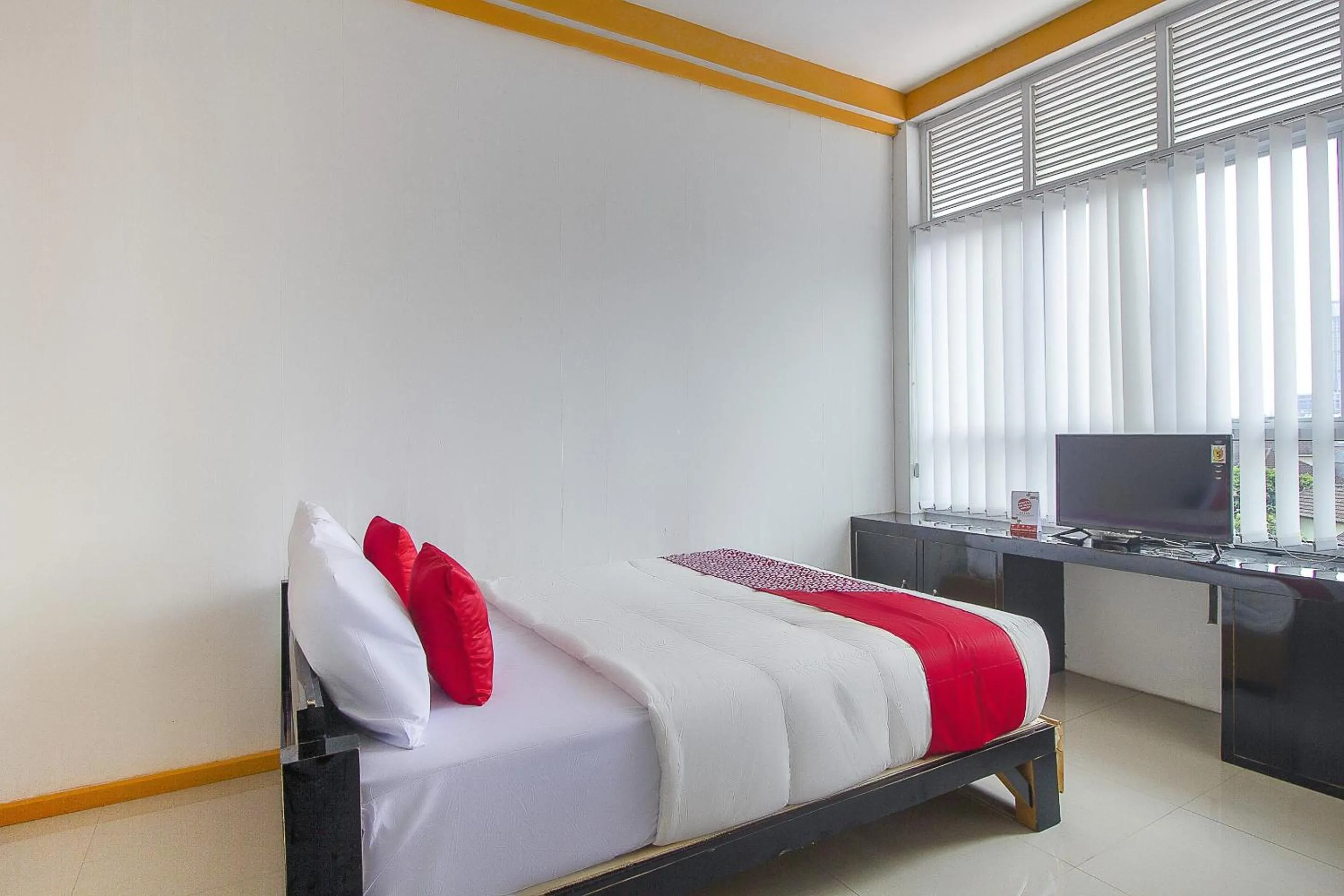 Bedroom, Bed in Restu Inn