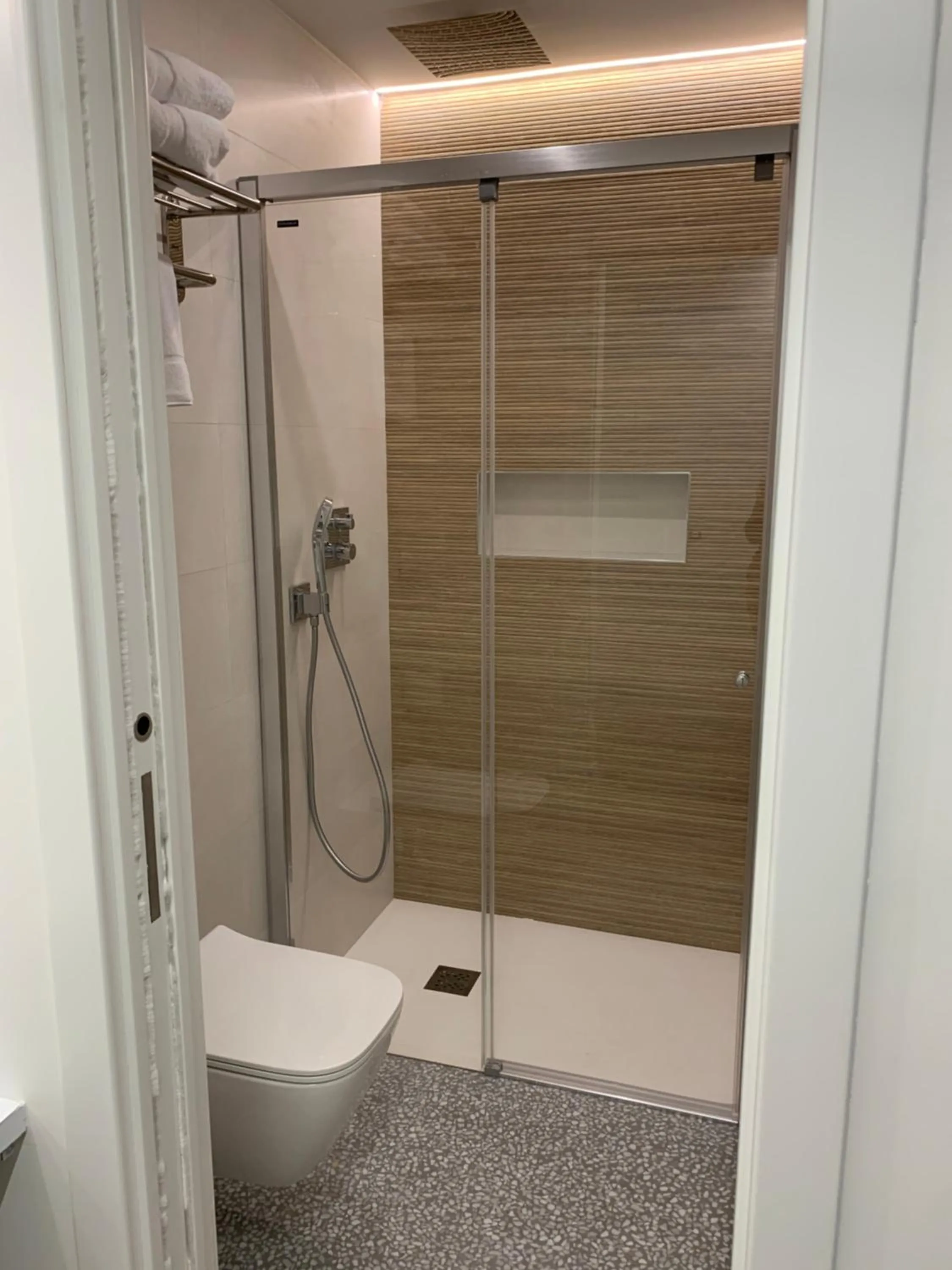 Shower in Nerja Casual Rooms