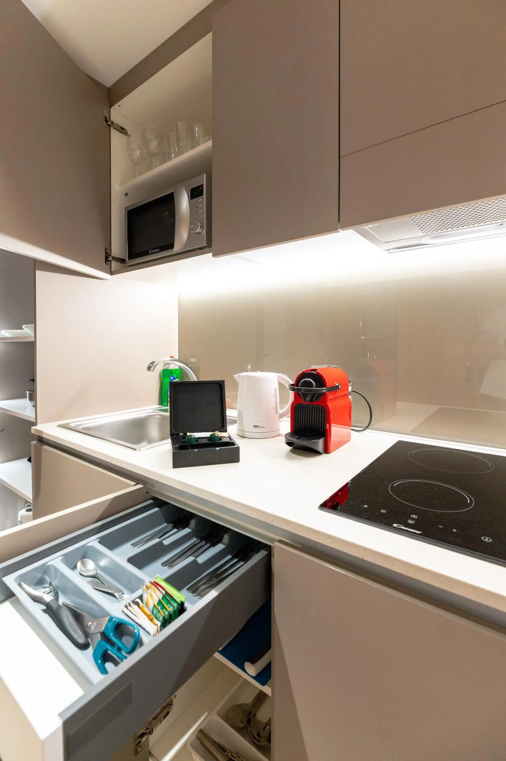 Kitchen or kitchenette in Los Lorentes Hotel Bern City