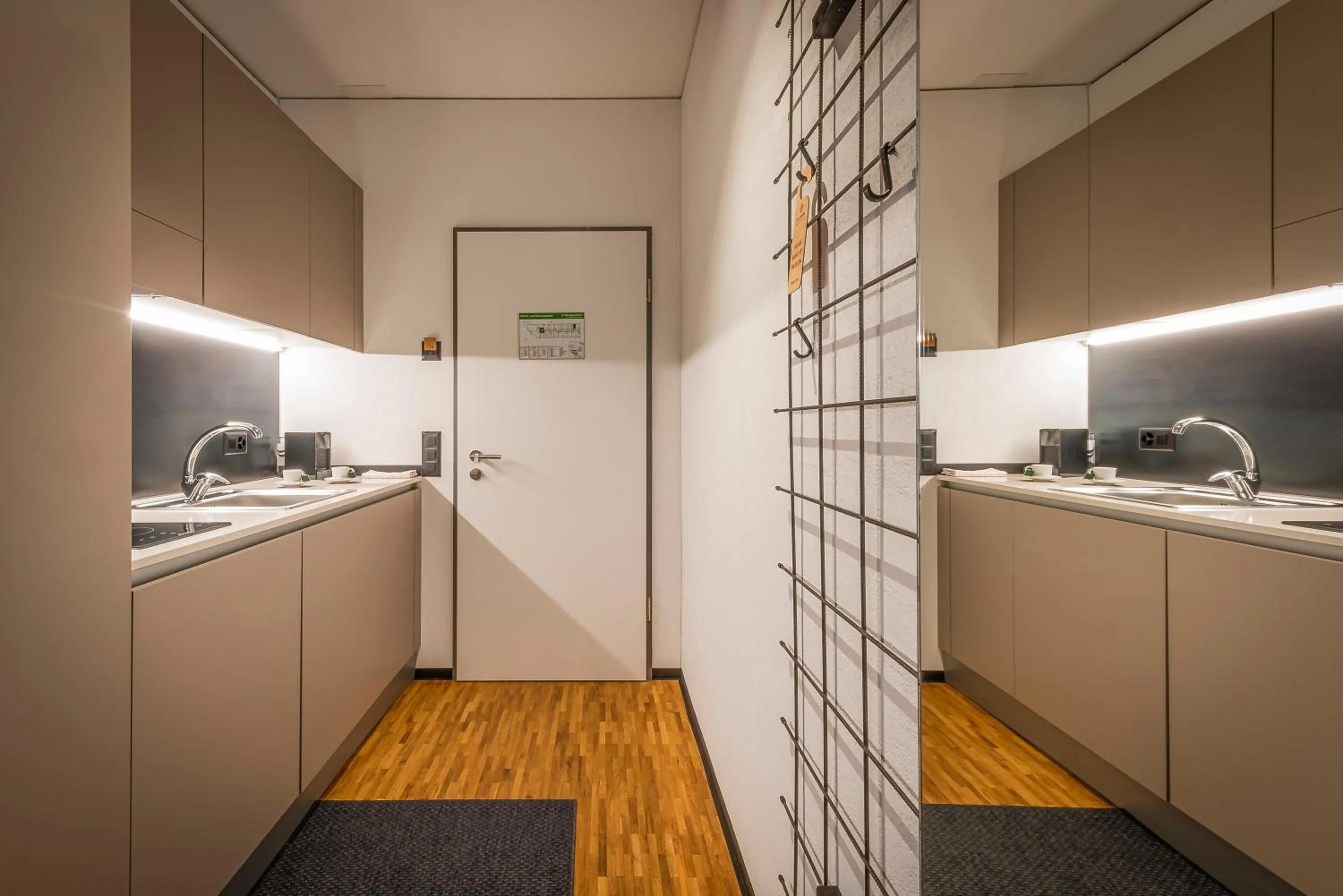 Kitchen or kitchenette in Los Lorentes Hotel Bern City