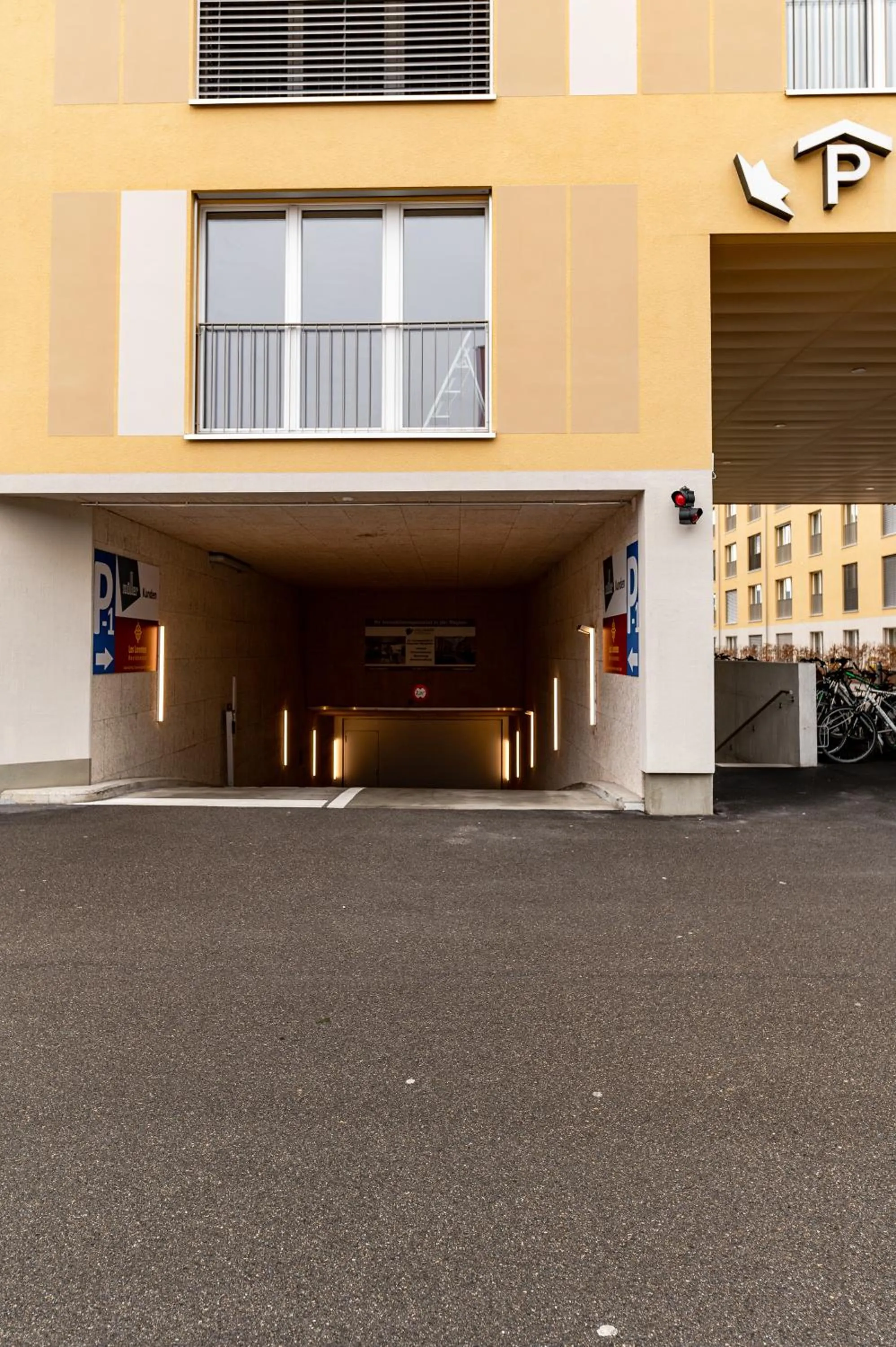 Property building in Los Lorentes Hotel Bern City