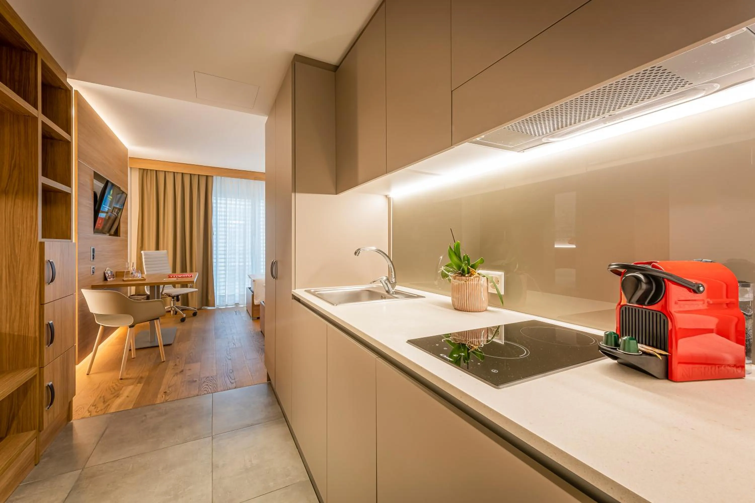 Kitchen or kitchenette in Los Lorentes Hotel Bern City