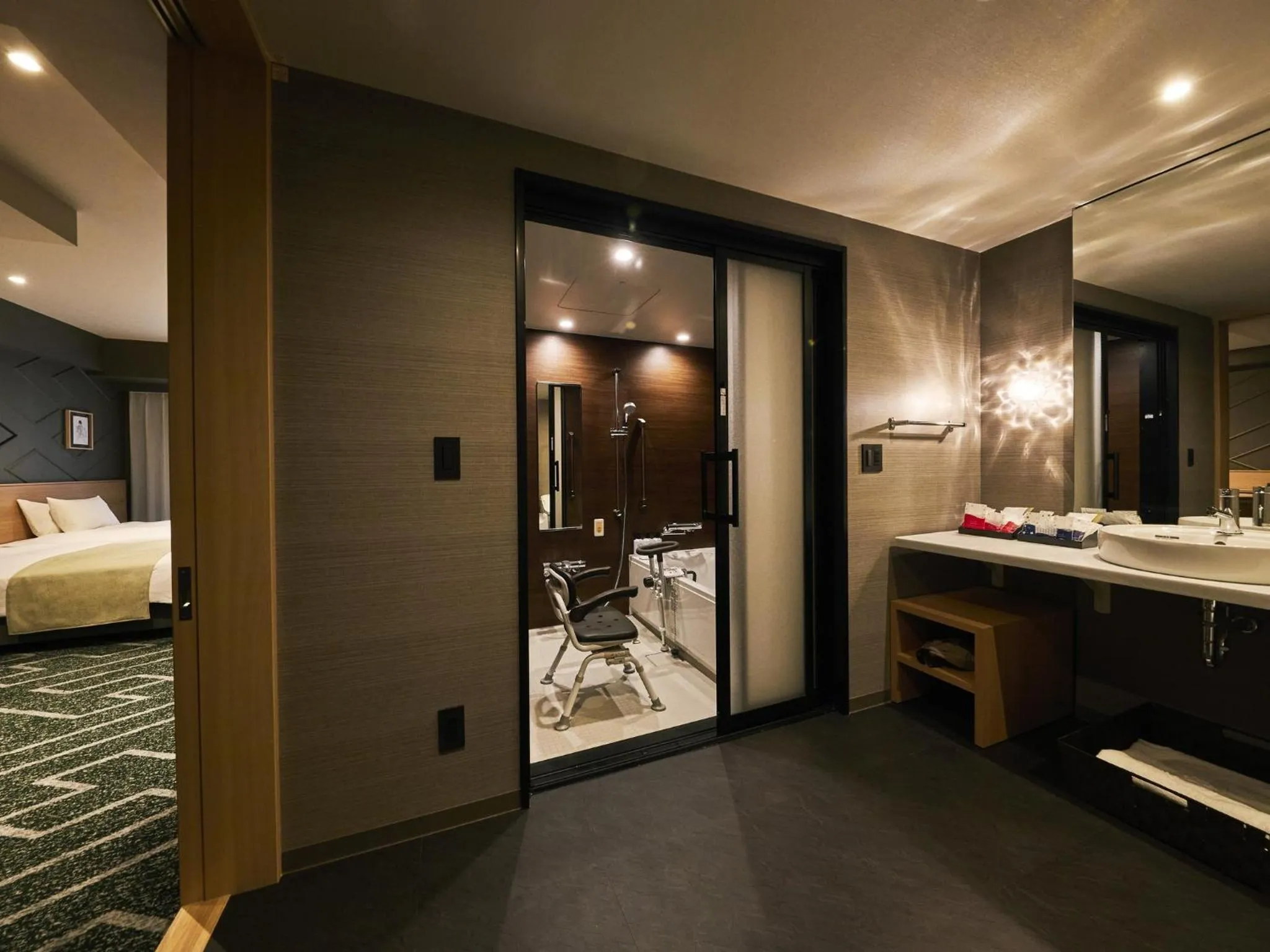 Bathroom, Bed in Asakusa View Hotel Annex Rokku