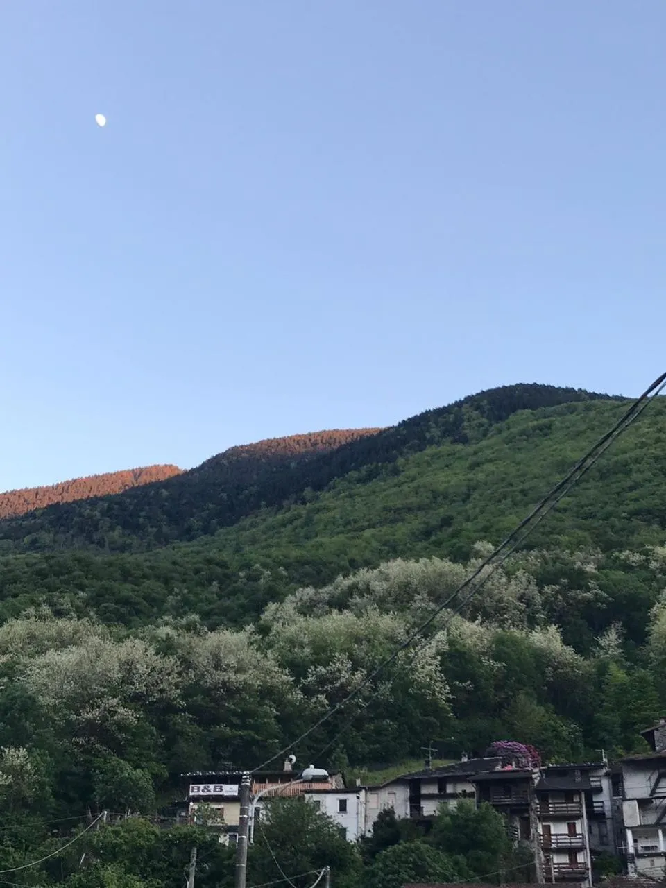 Two-Bedroom Apartment in Al Carotin