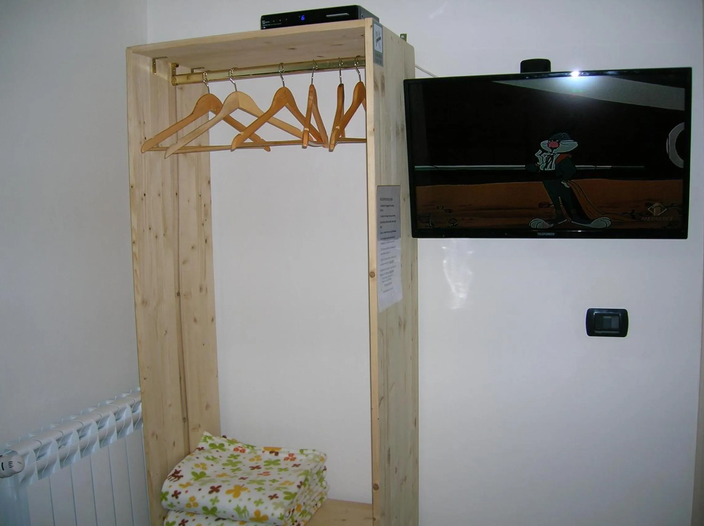 TV and multimedia in Al Carotin