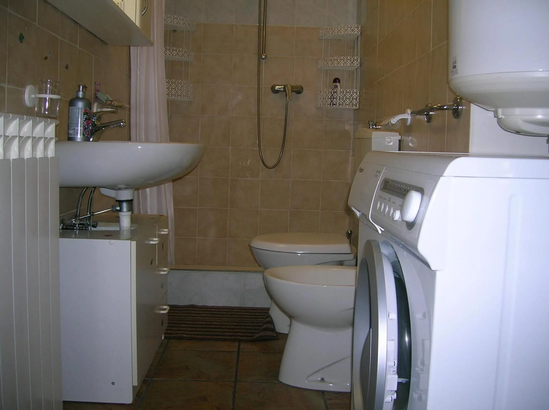 Bathroom in Al Carotin